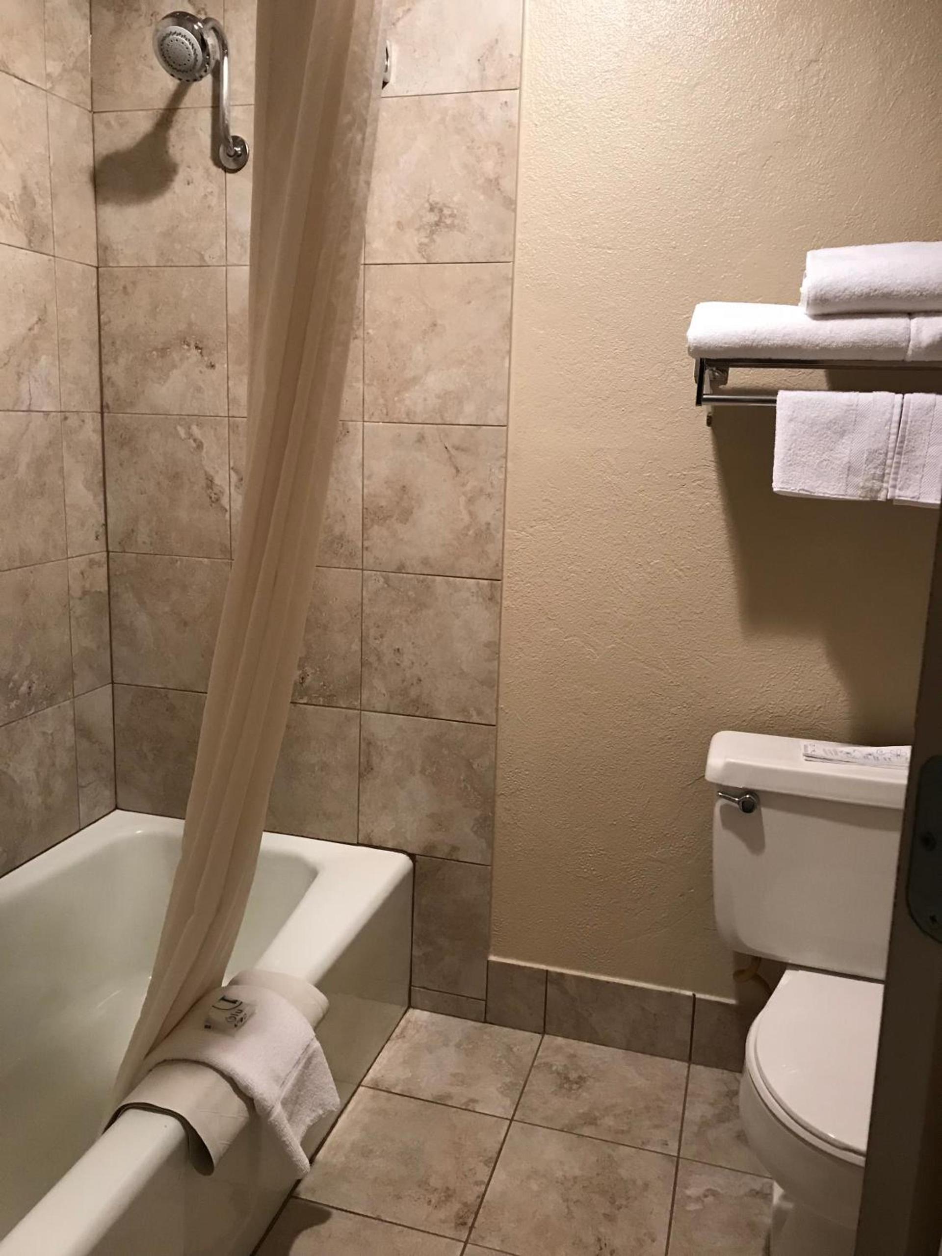 Best Western Lakewood- Historic Landmark photo 46