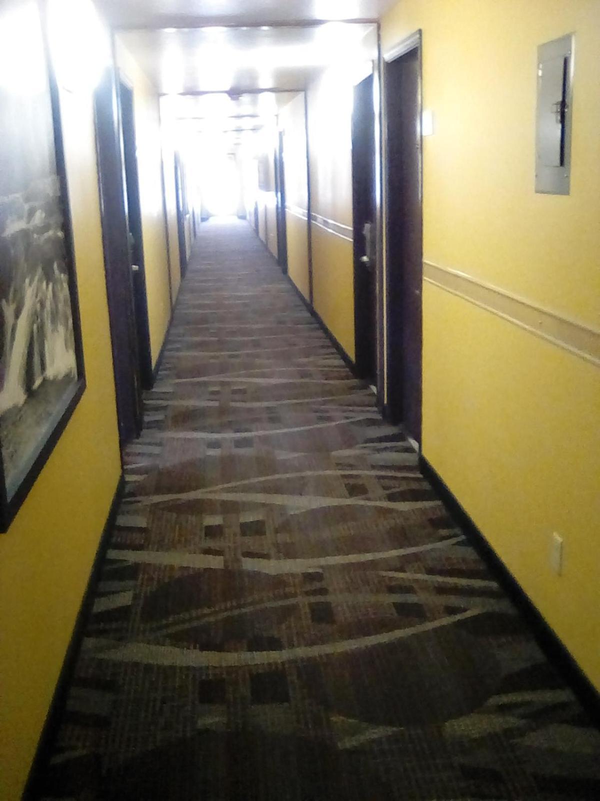 Super 8 by Wyndham Diamondville Kemmerer photo 19