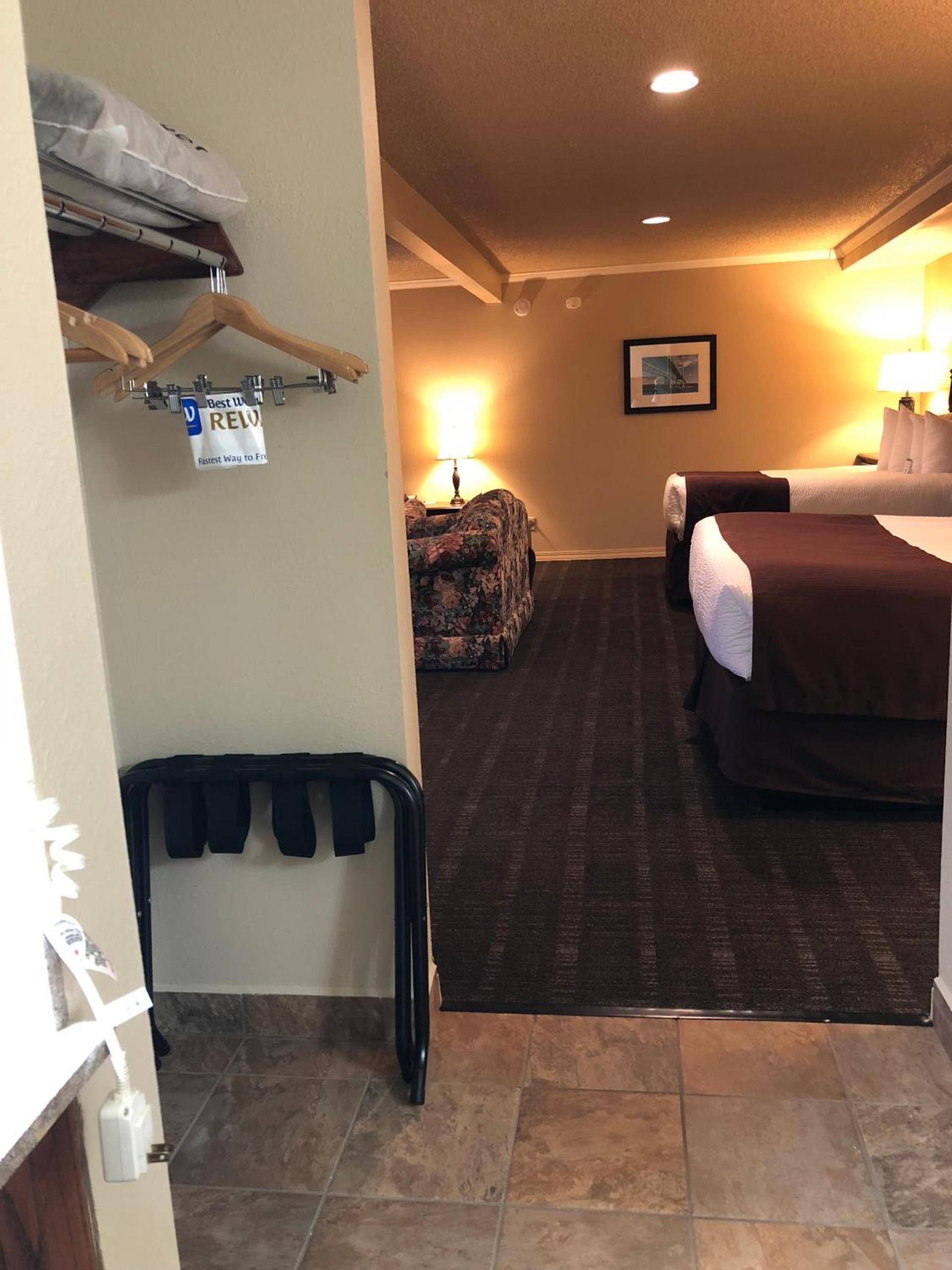 Best Western Lakewood- Historic Landmark photo 58