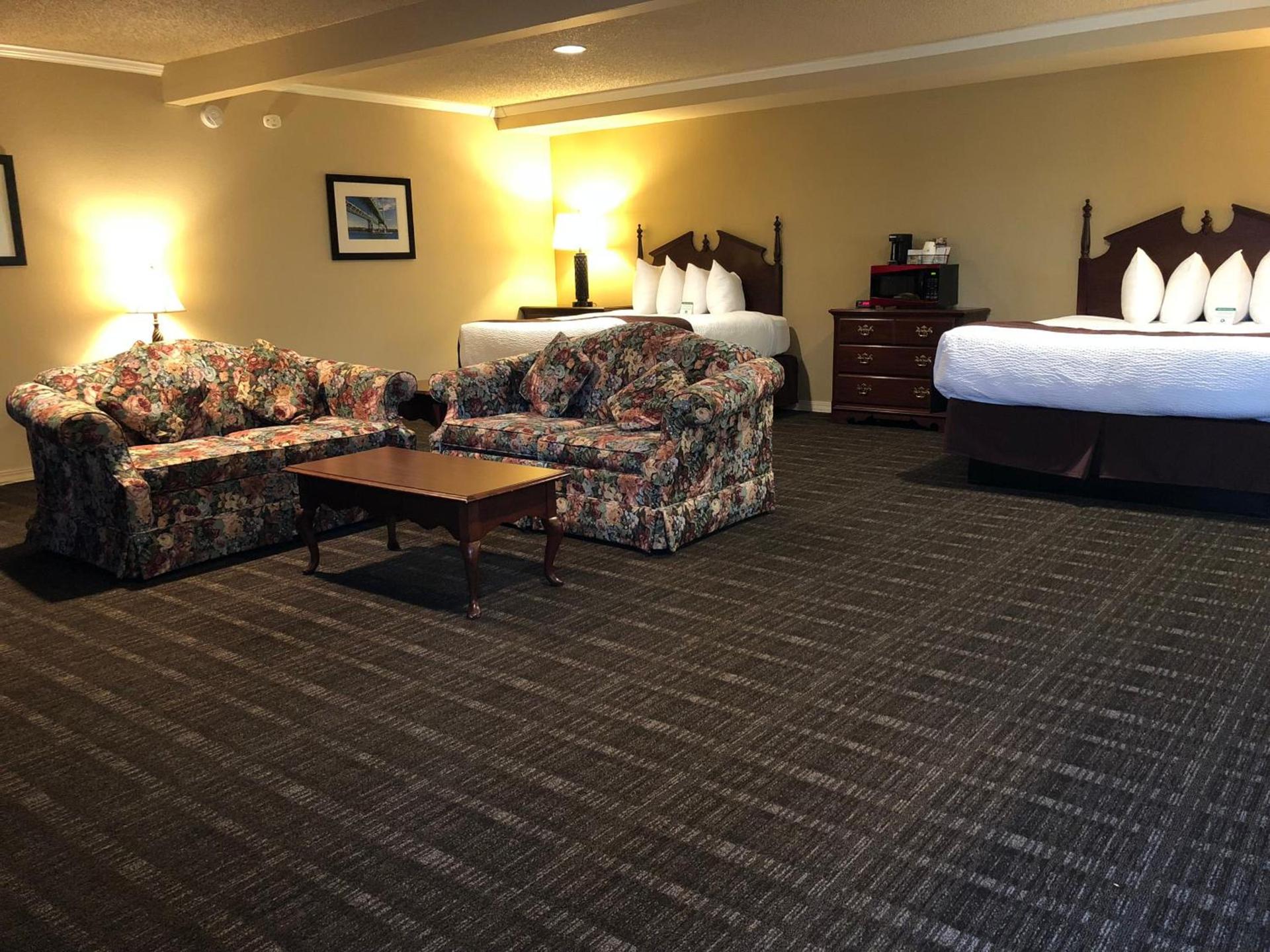 Best Western Lakewood- Historic Landmark photo 62