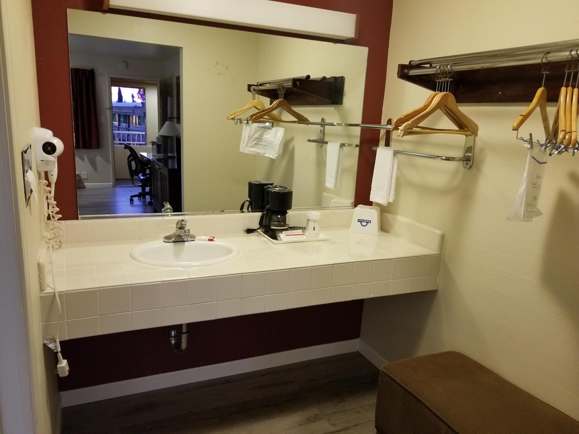 Mission Inn and Suites photo 18