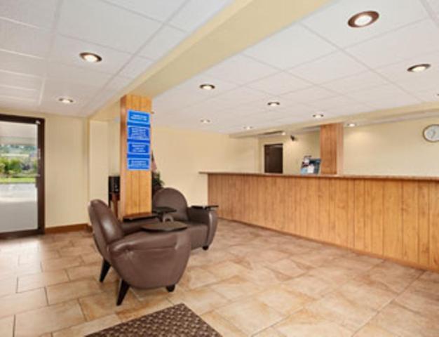 Hilltop Inn Pittsburgh photo 3