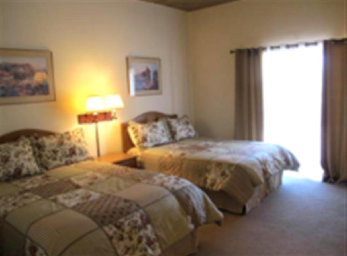 Stage Stop Inn photo 24