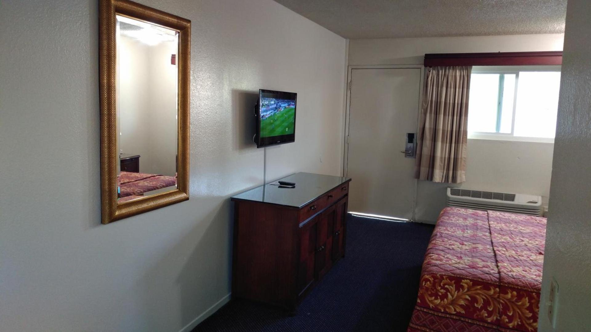 Valley Hotel photo 51