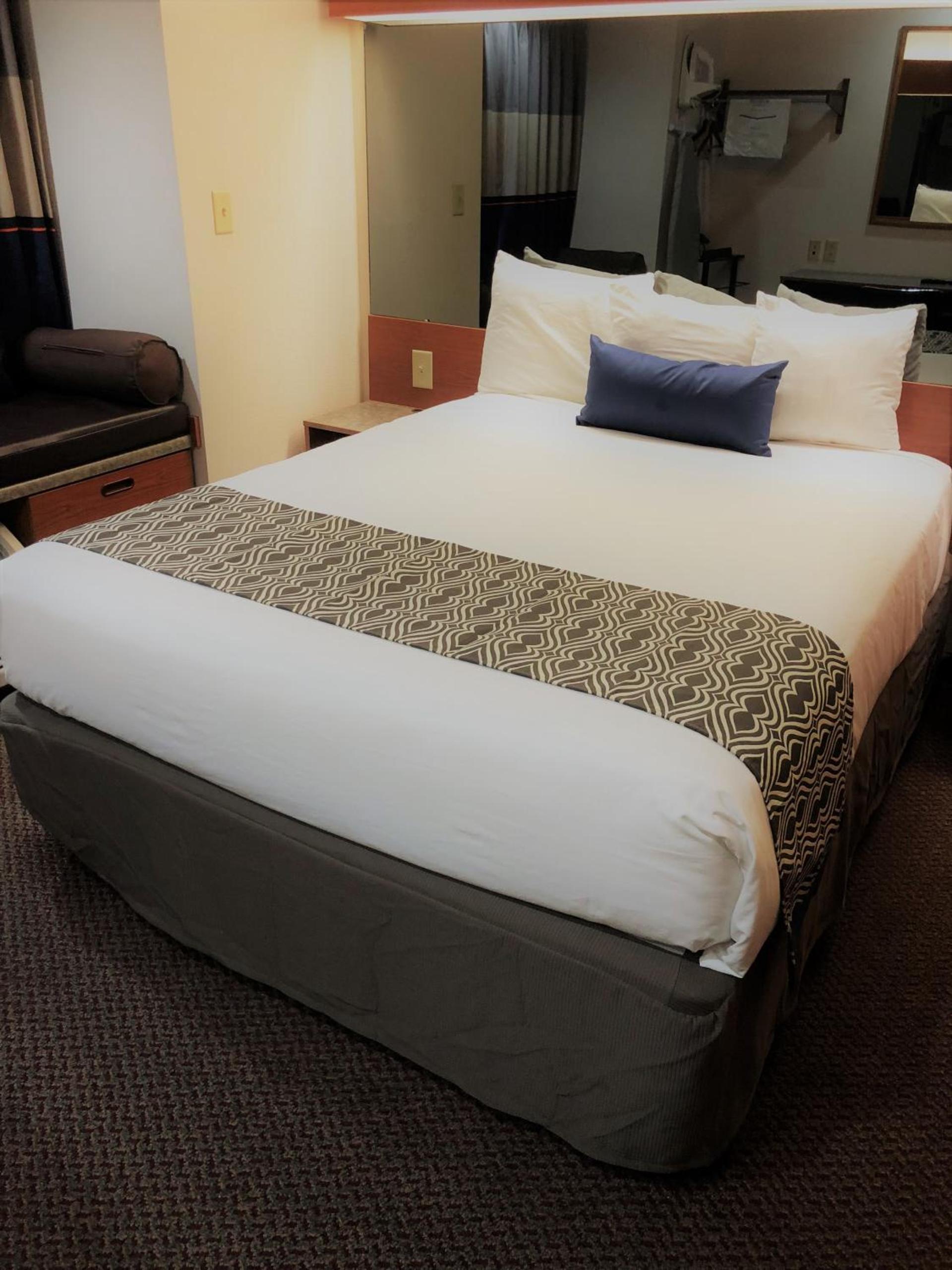 Microtel Inn & Suites by Wyndham Augusta/Riverwatch photo 41