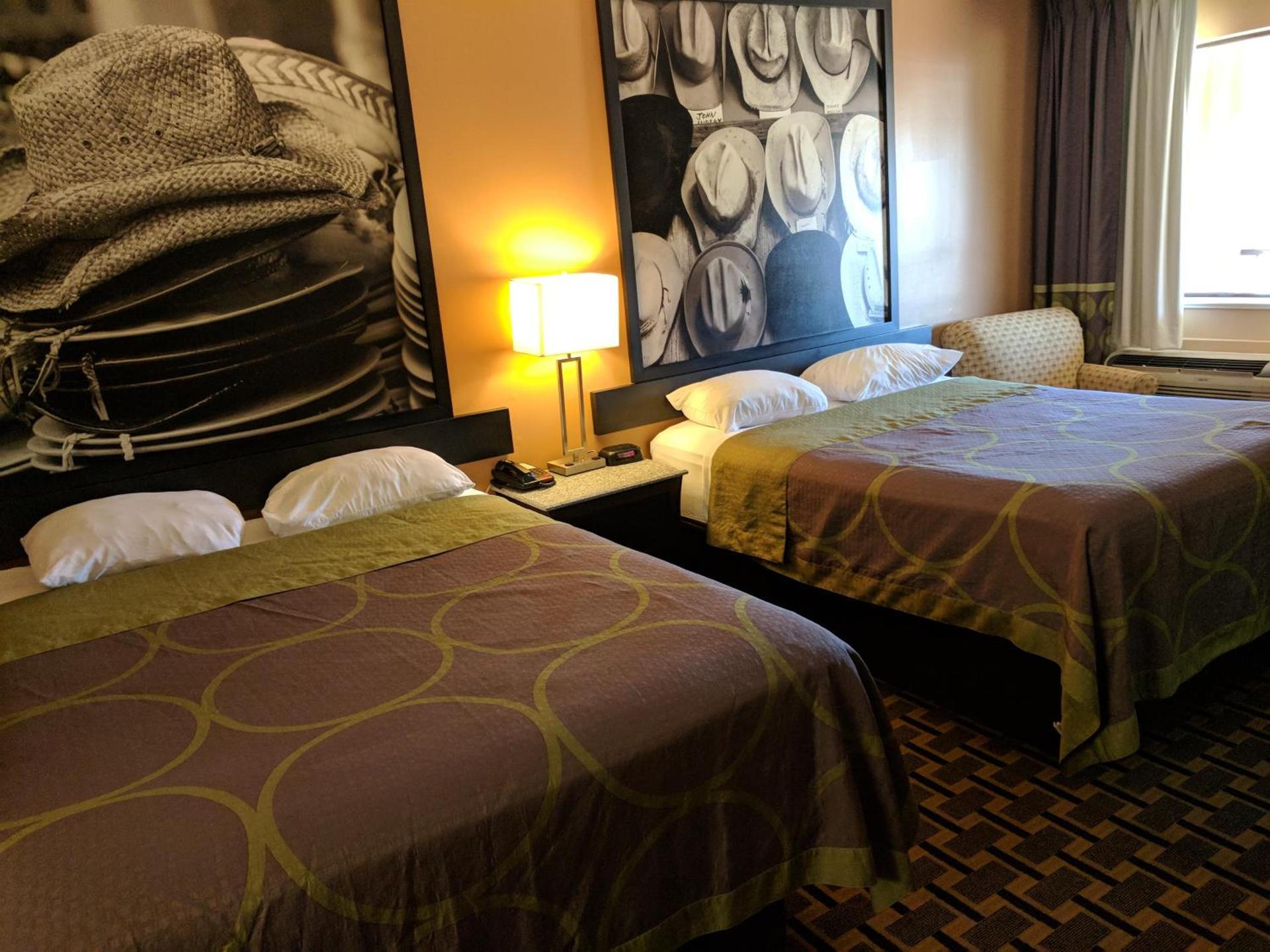 Super 8 by Wyndham Houston/Willowbrook Hwy 249 photo 42