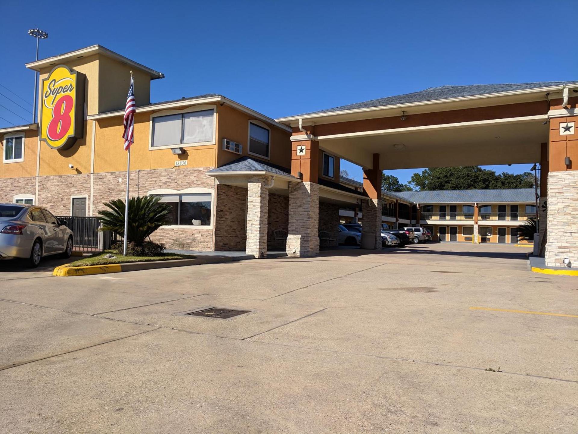 Super 8 by Wyndham Houston/Willowbrook Hwy 249 photo 18