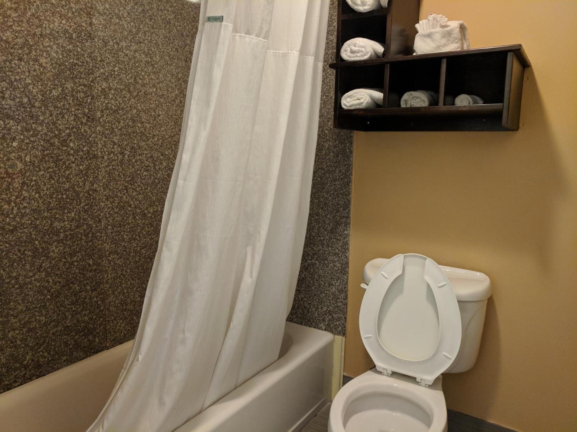 Super 8 by Wyndham Houston/Willowbrook Hwy 249 photo 16