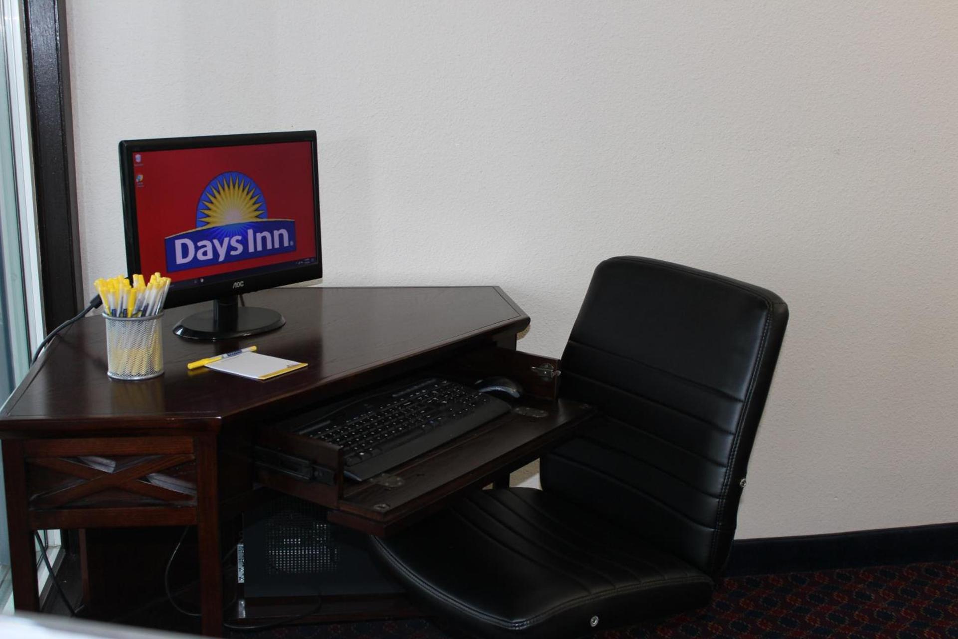 Days Inn by Wyndham Ritzville photo 57