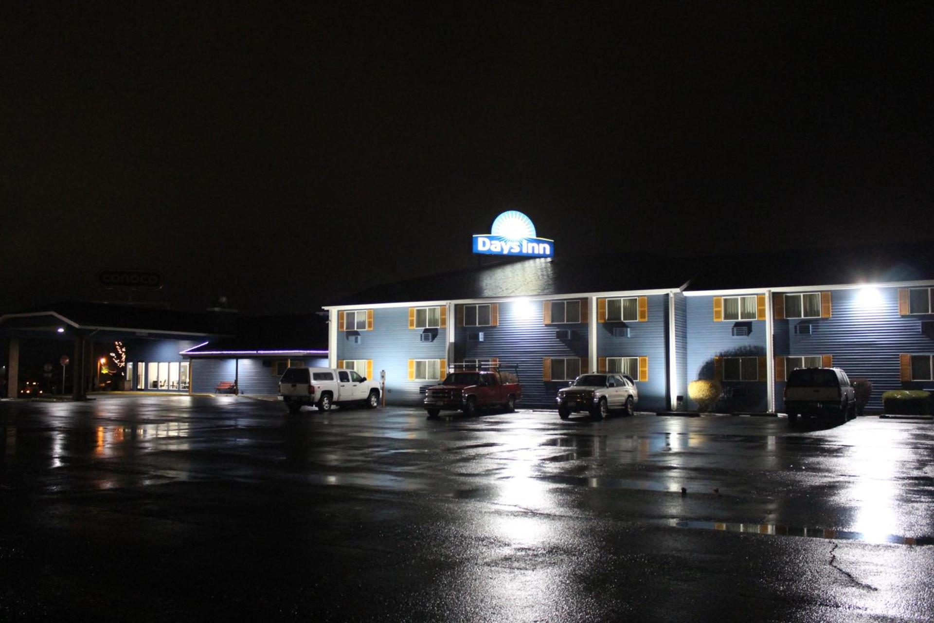 Days Inn by Wyndham Ritzville photo 56