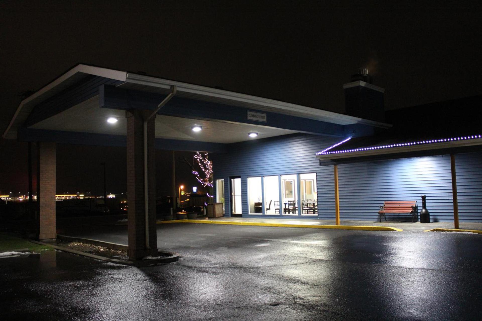 Days Inn by Wyndham Ritzville photo 67