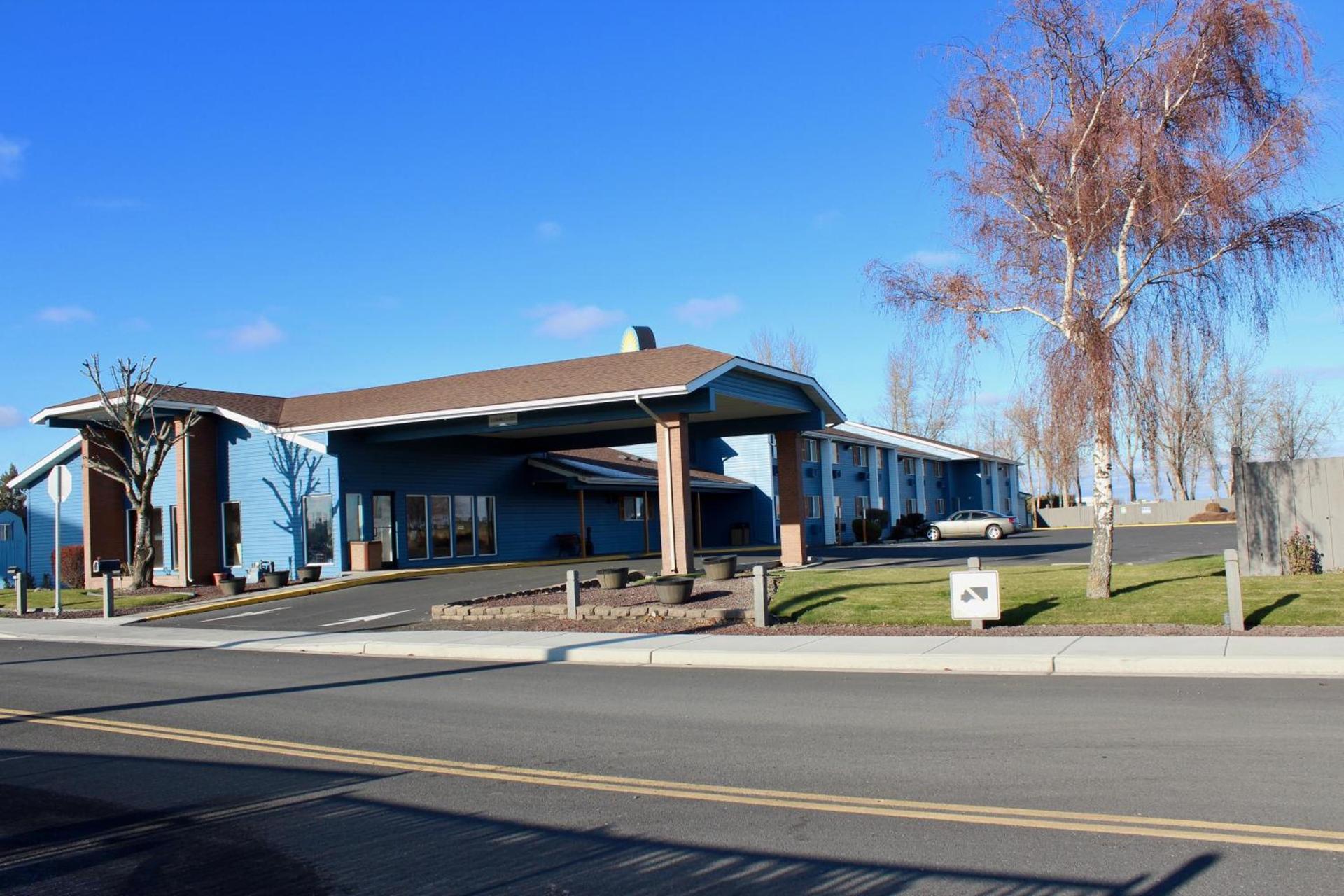 Days Inn by Wyndham Ritzville photo 62