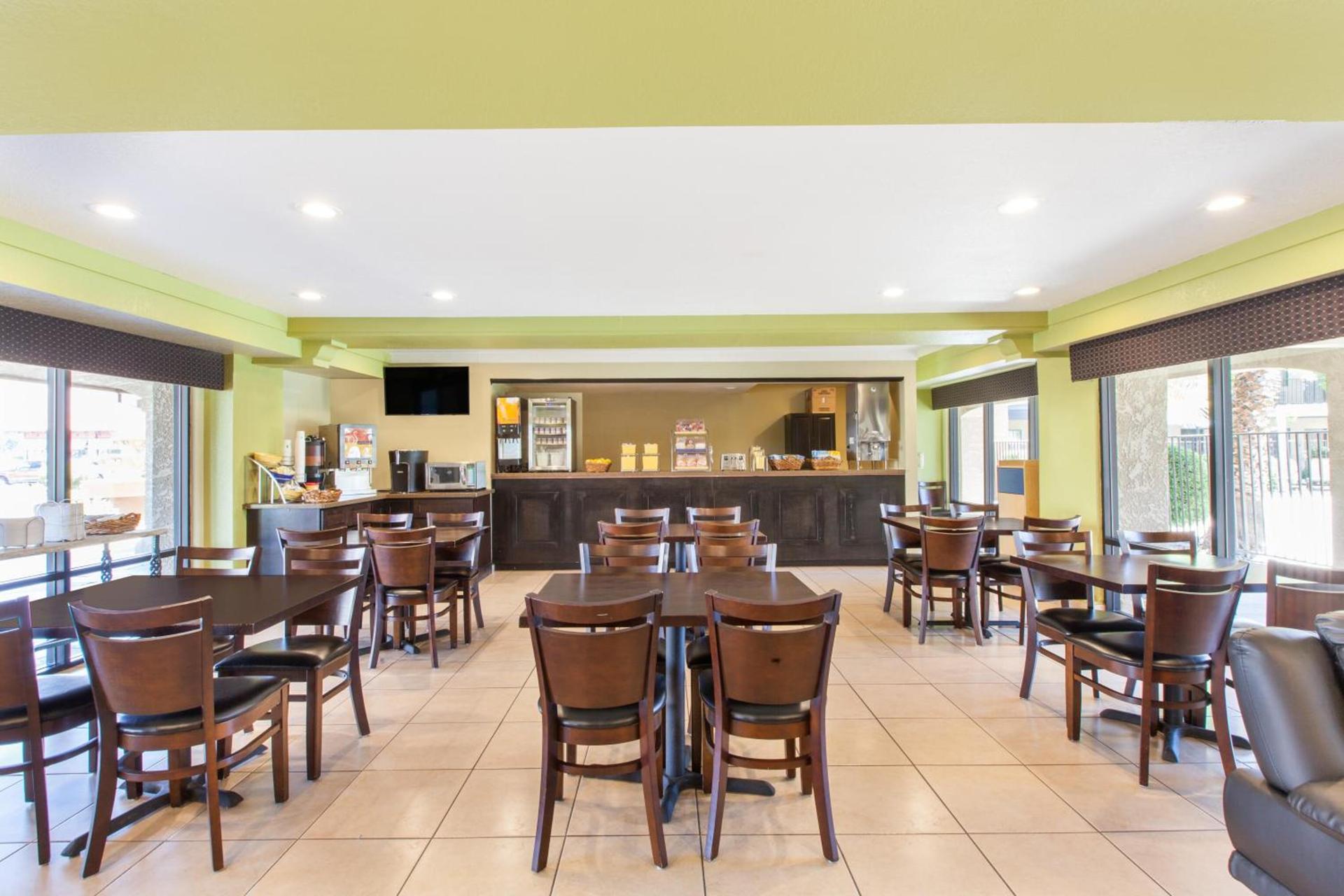 Days Inn by Wyndham San Jose Airport photo 28