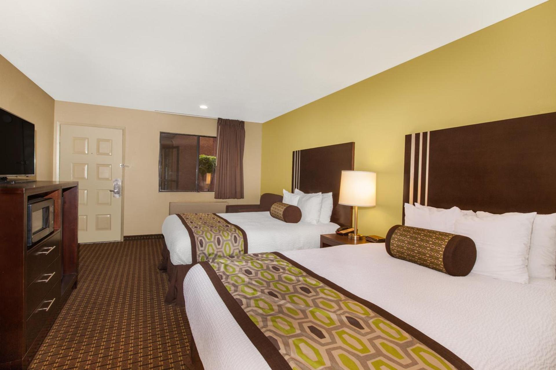 Days Inn by Wyndham San Jose Airport photo 17
