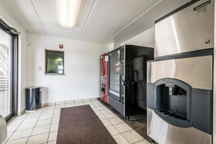 Motel 6-Birmingham, AL photo 48