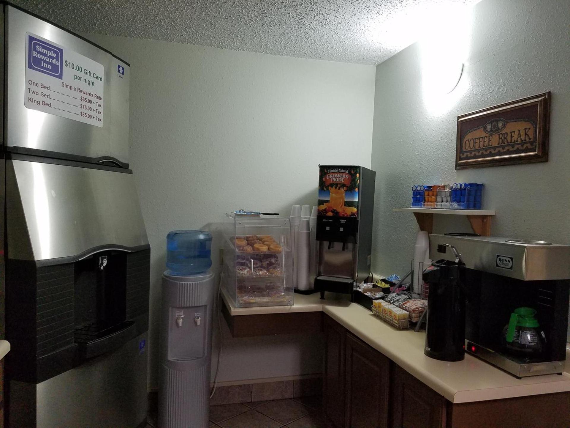 Simple Rewards Inn photo 7