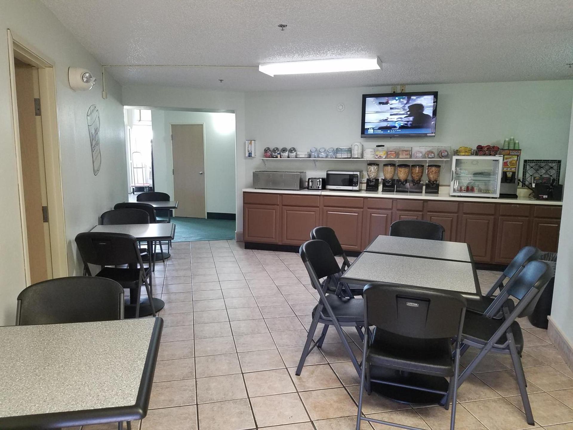 Simple Rewards Inn photo 19