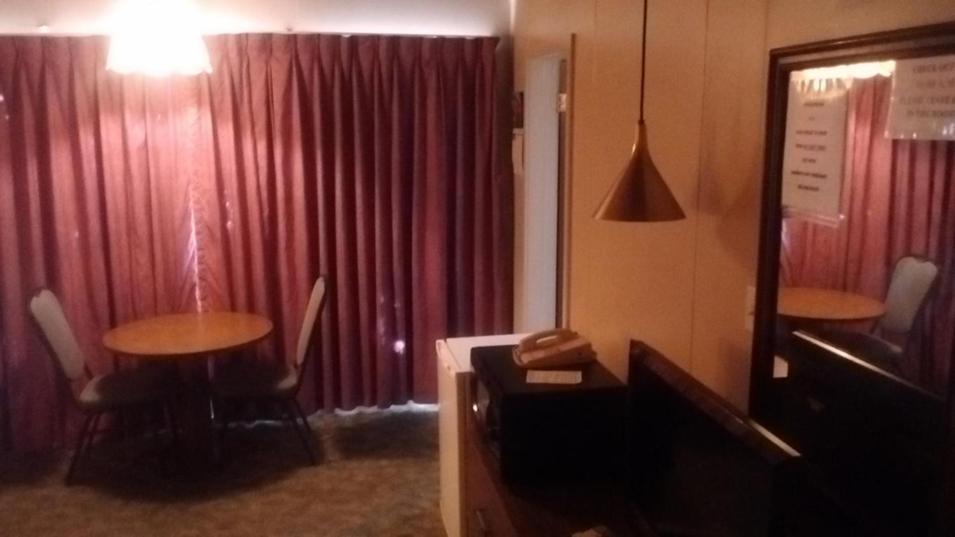 Cedar Inn photo 5