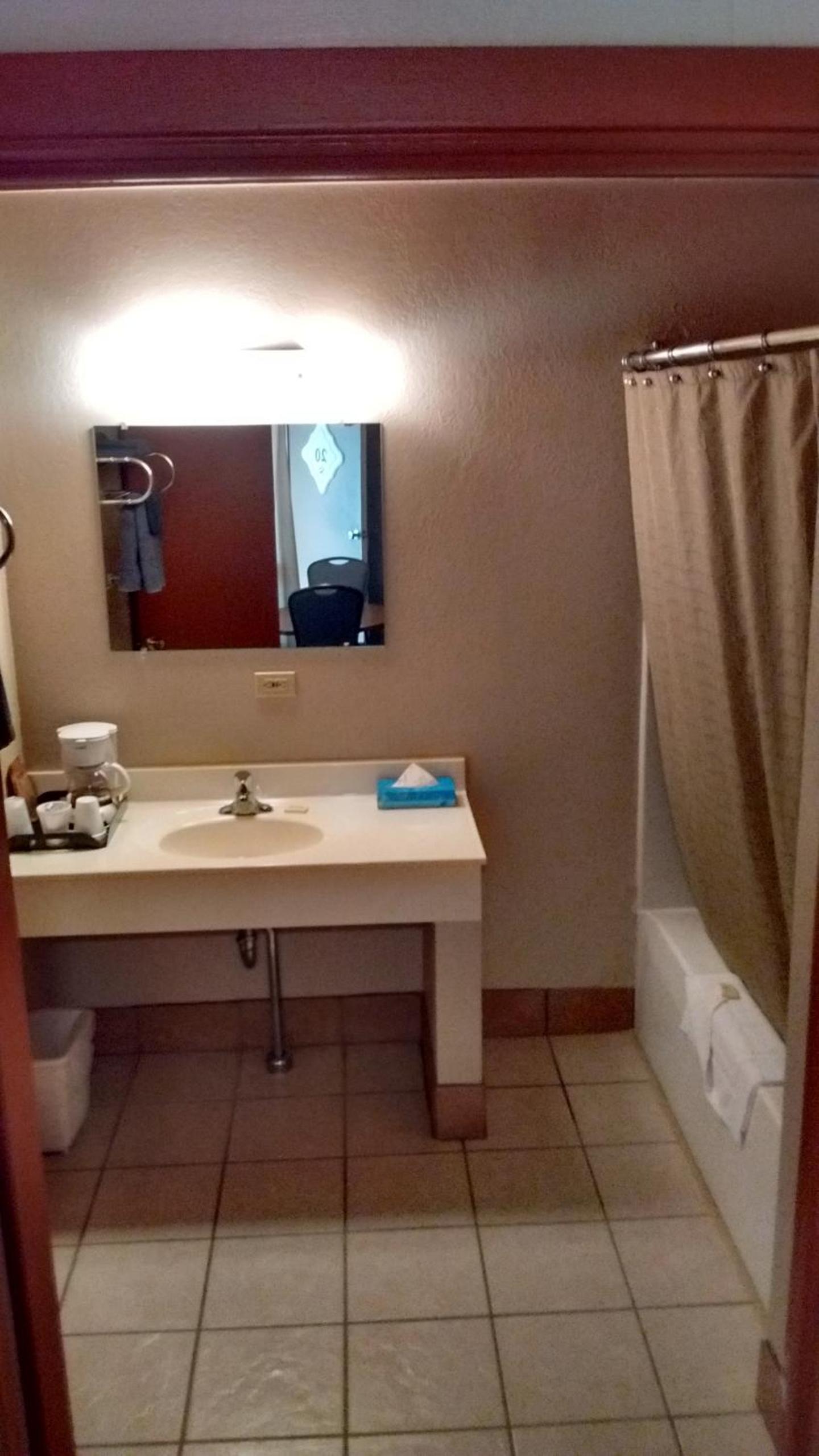 Cedar Inn photo 4