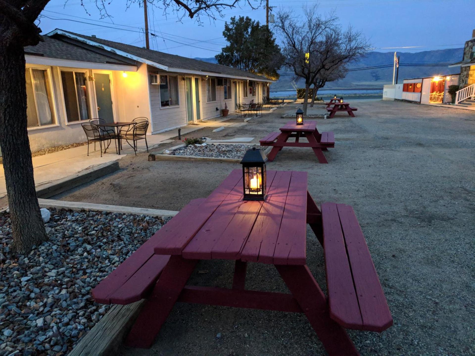 Lakeview Motel photo 8