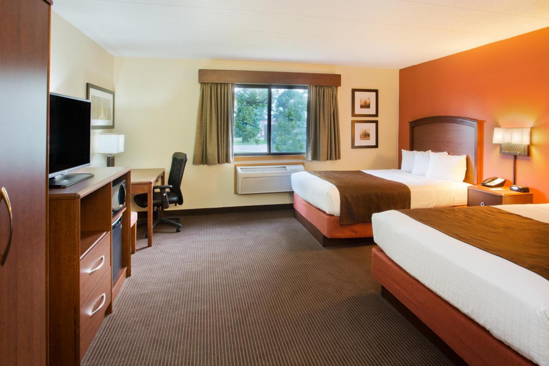 AmericInn by Wyndham Grand Forks photo 44