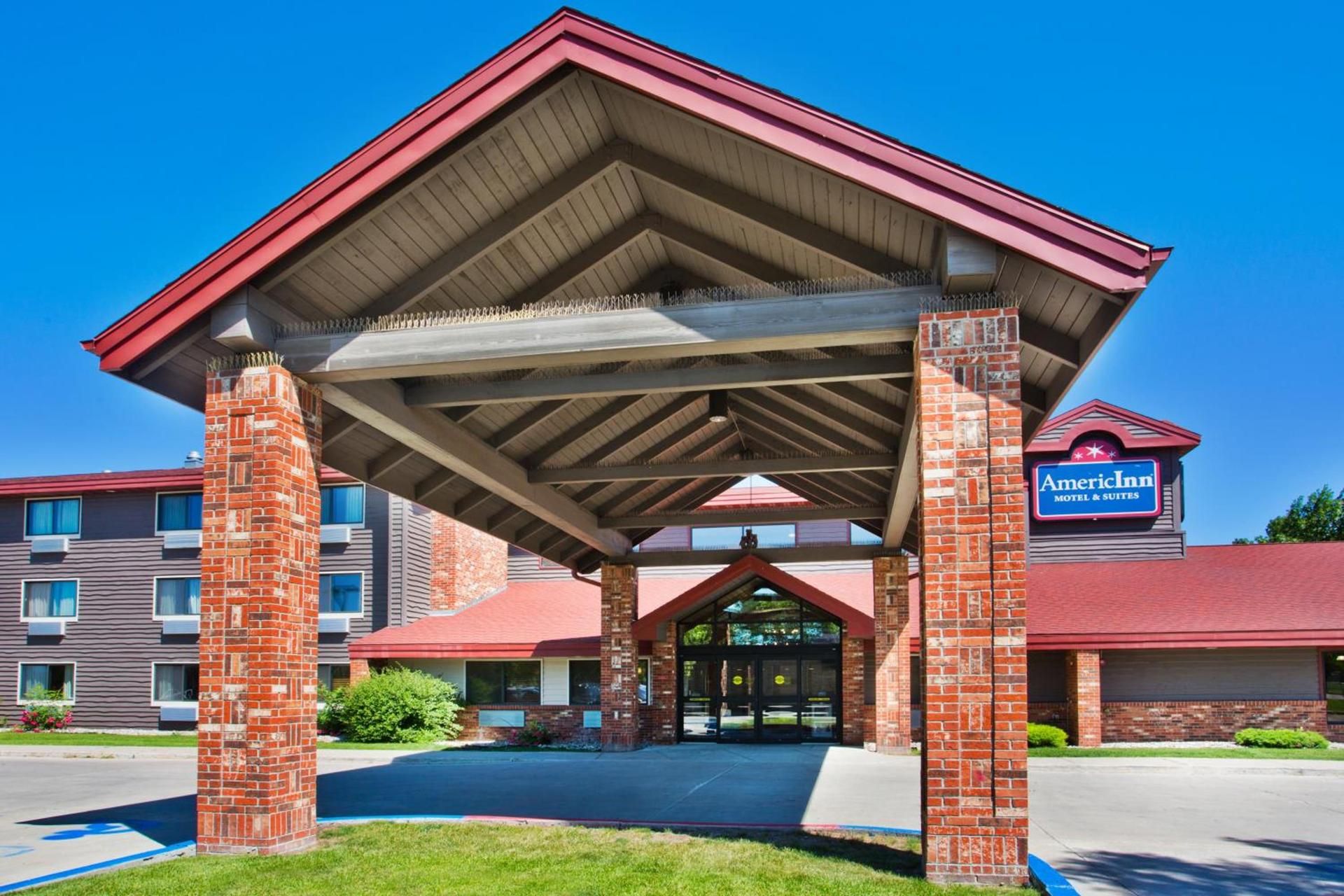 AmericInn by Wyndham Grand Forks photo 68