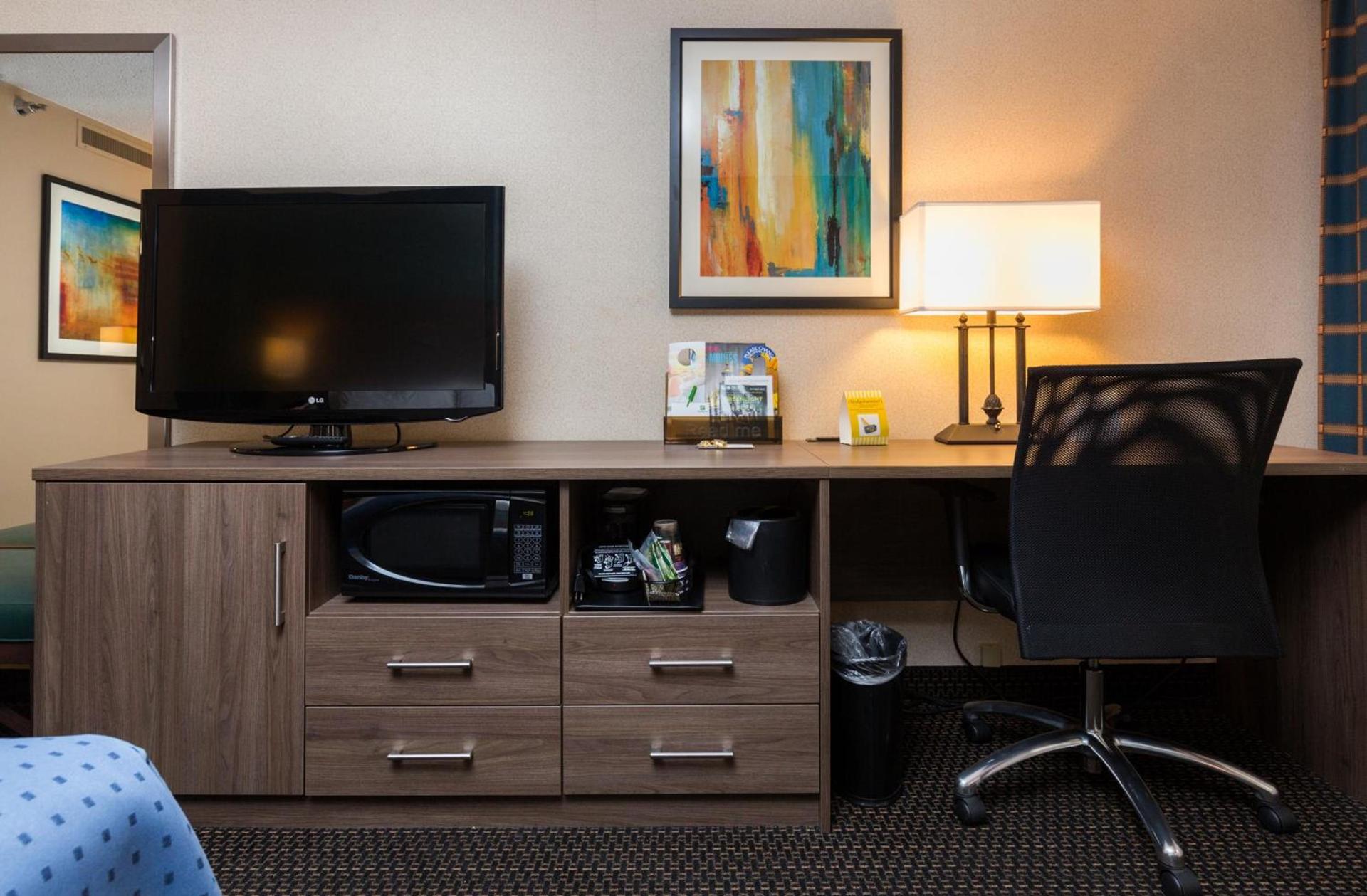 Holiday Inn Des Moines-Downtown-Mercy Campus by IHG photo 5