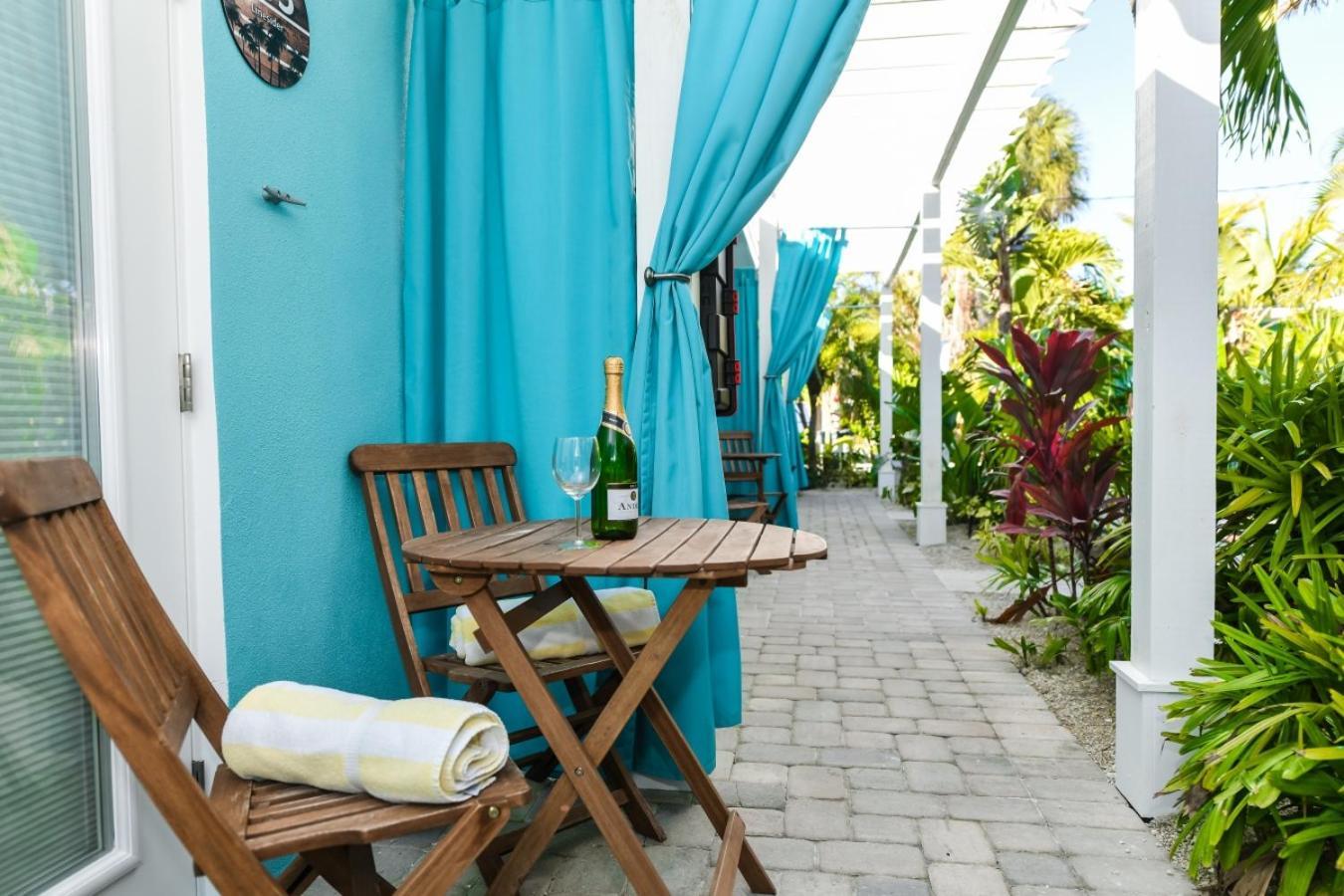 Tropical Breeze Resort photo 63