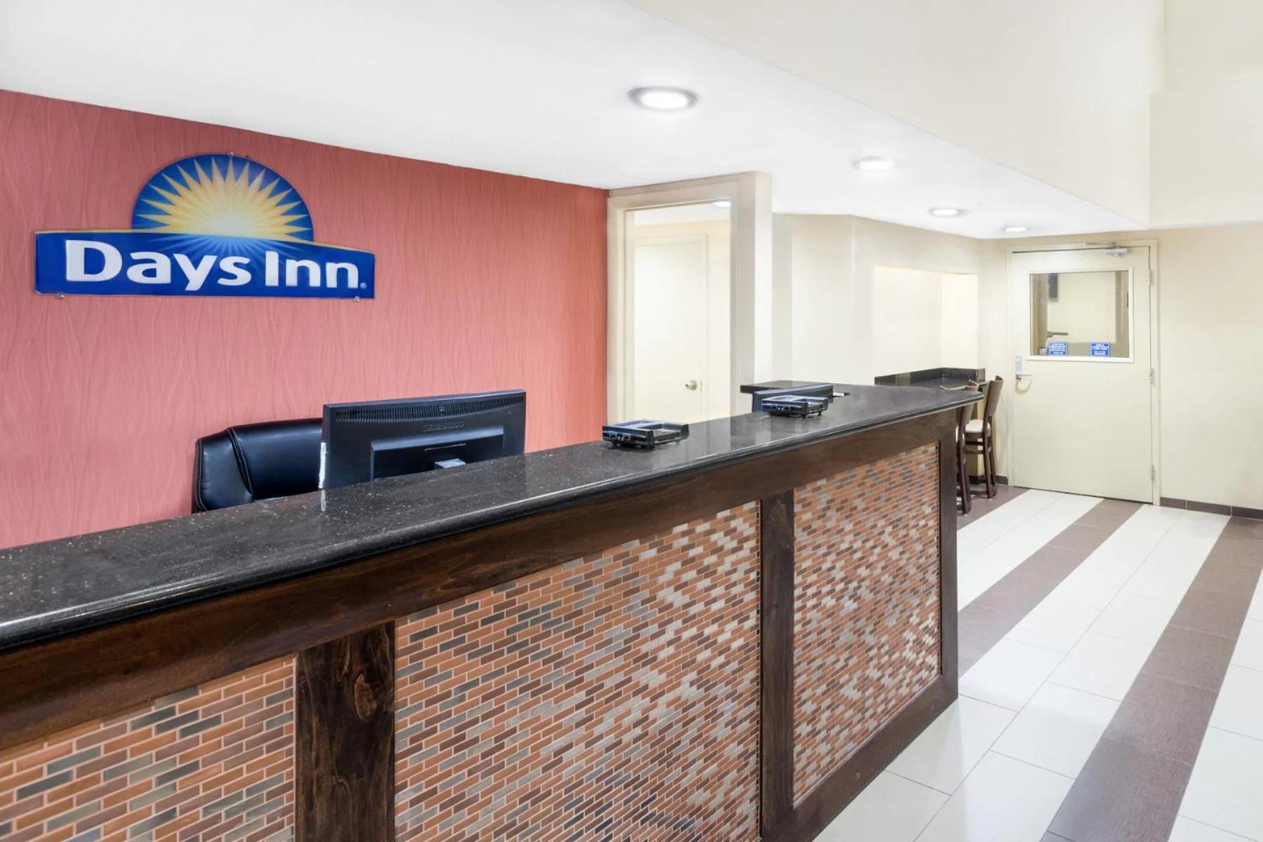 Days Inn by Wyndham Geneva/Finger Lakes photo 16