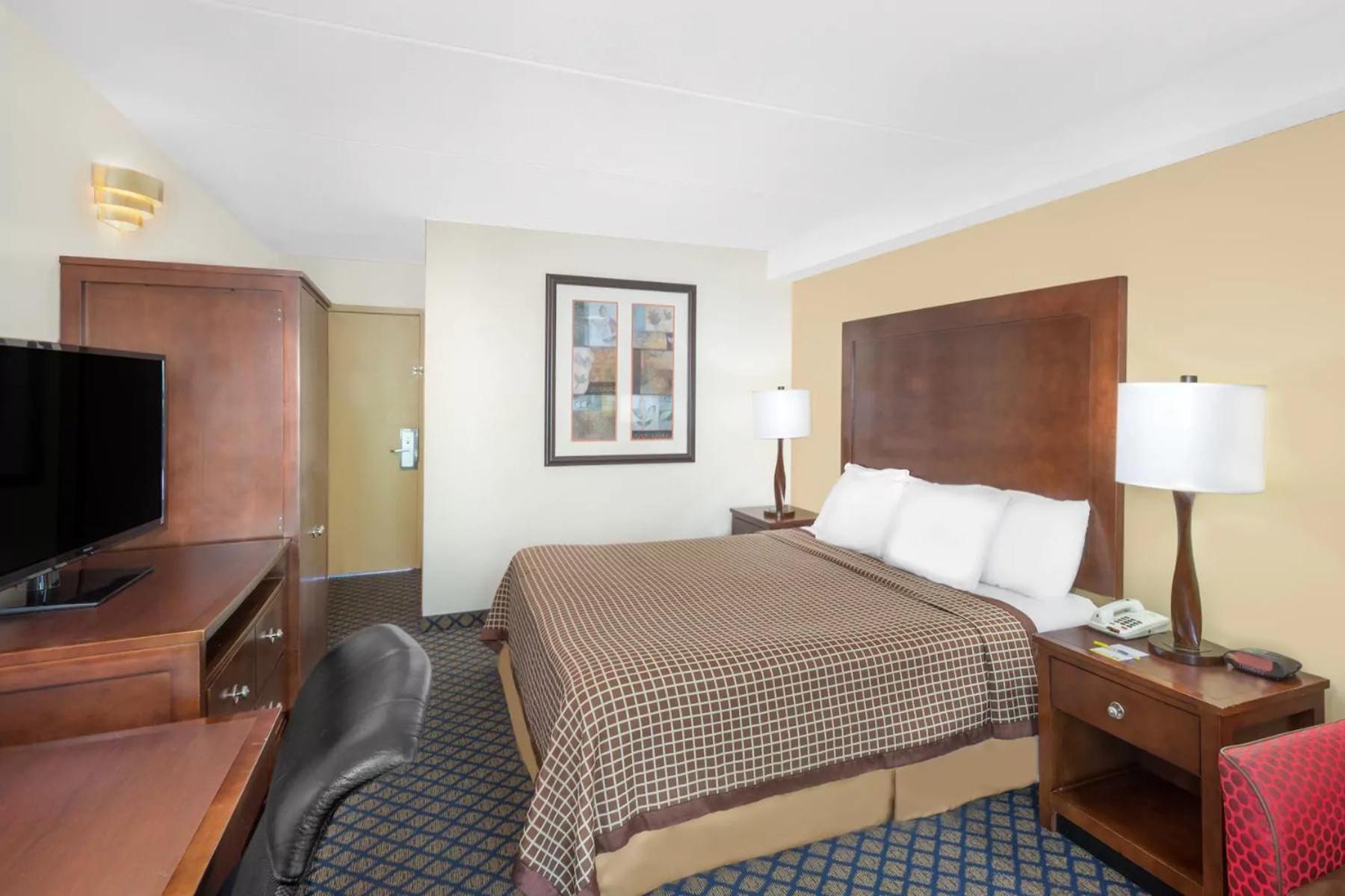 Days Inn by Wyndham Geneva/Finger Lakes photo 19