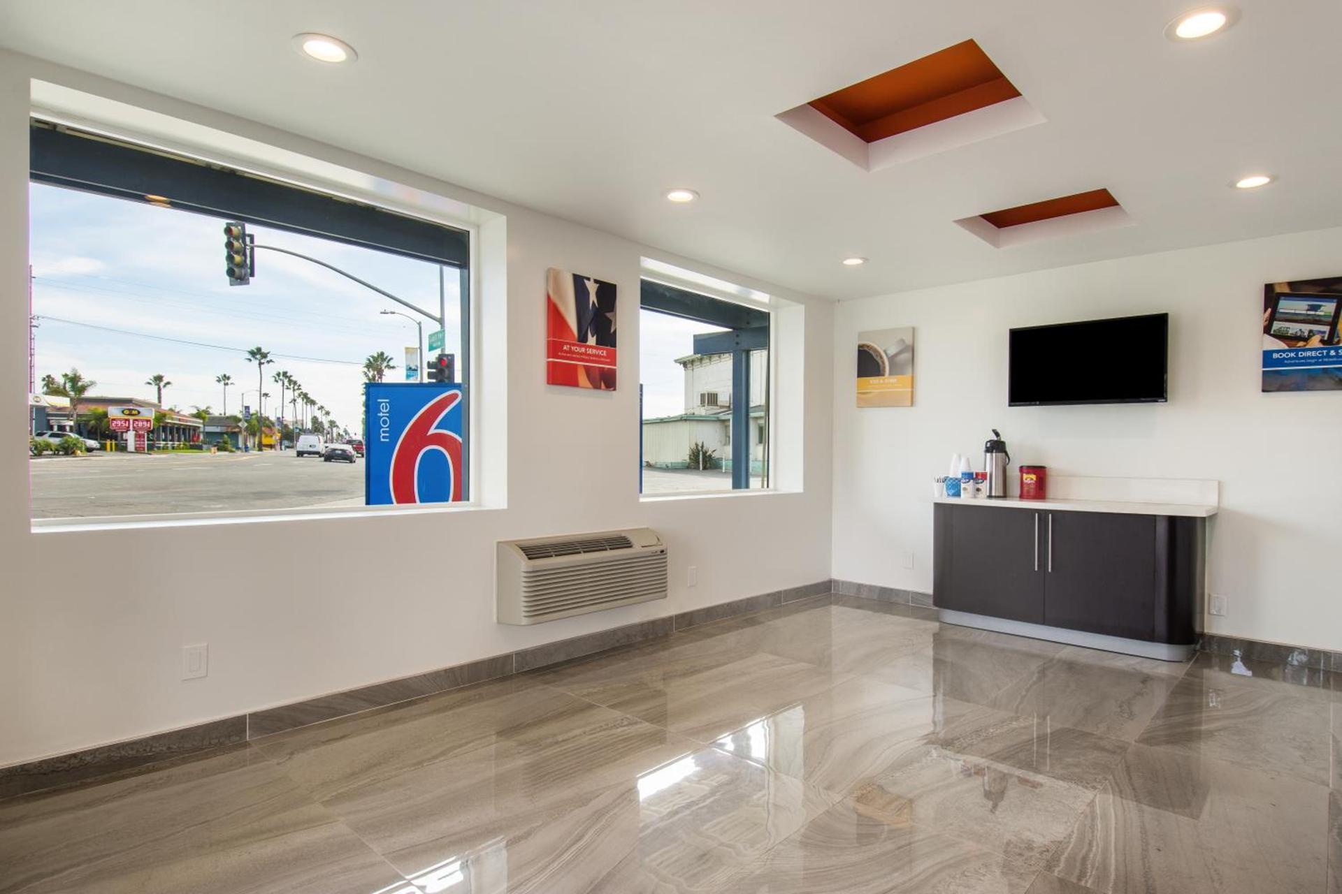 Motel 6-Oceanside, CA, Marina photo 3