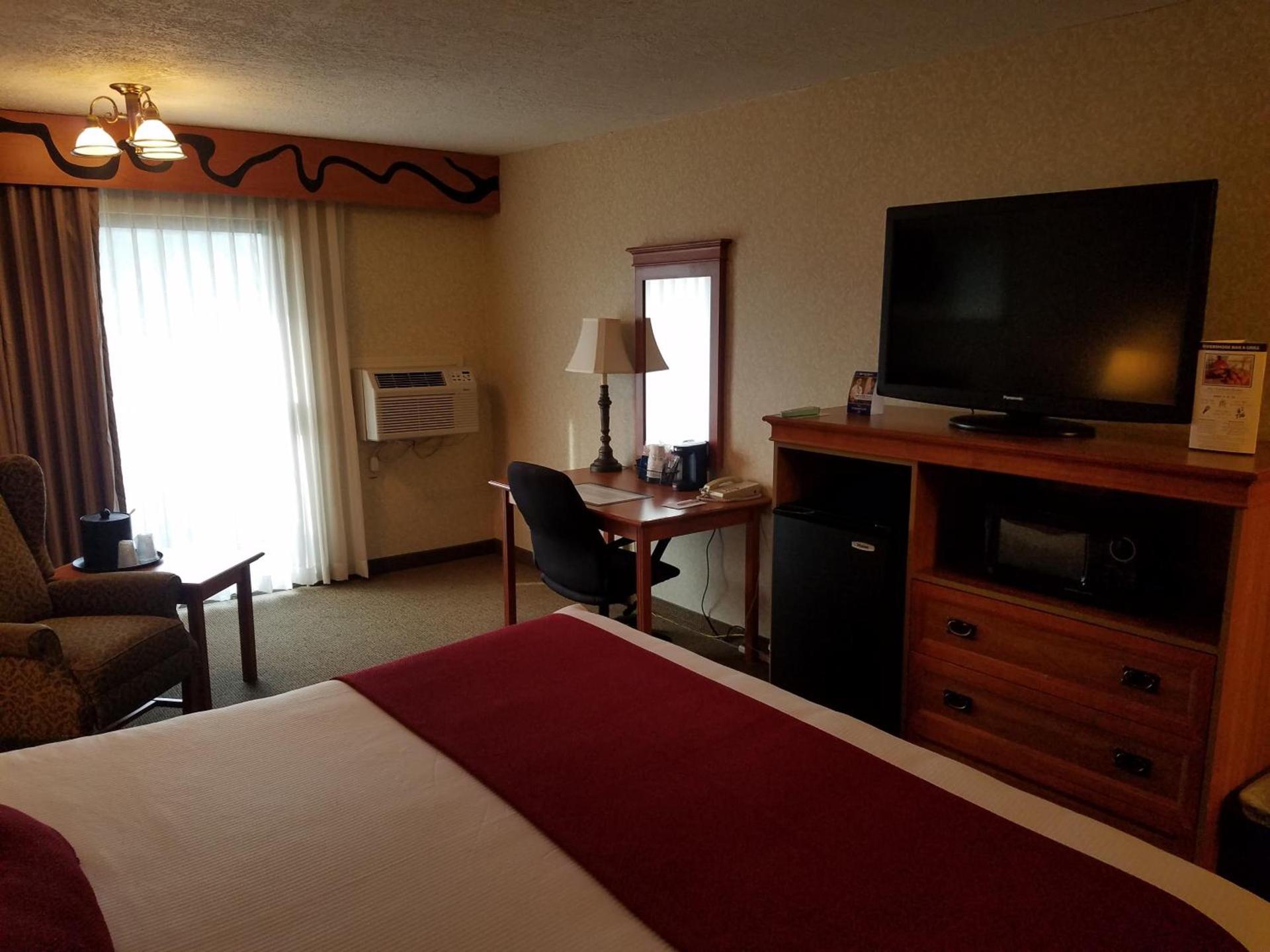 Best Western Plus Rivershore Hotel photo 62