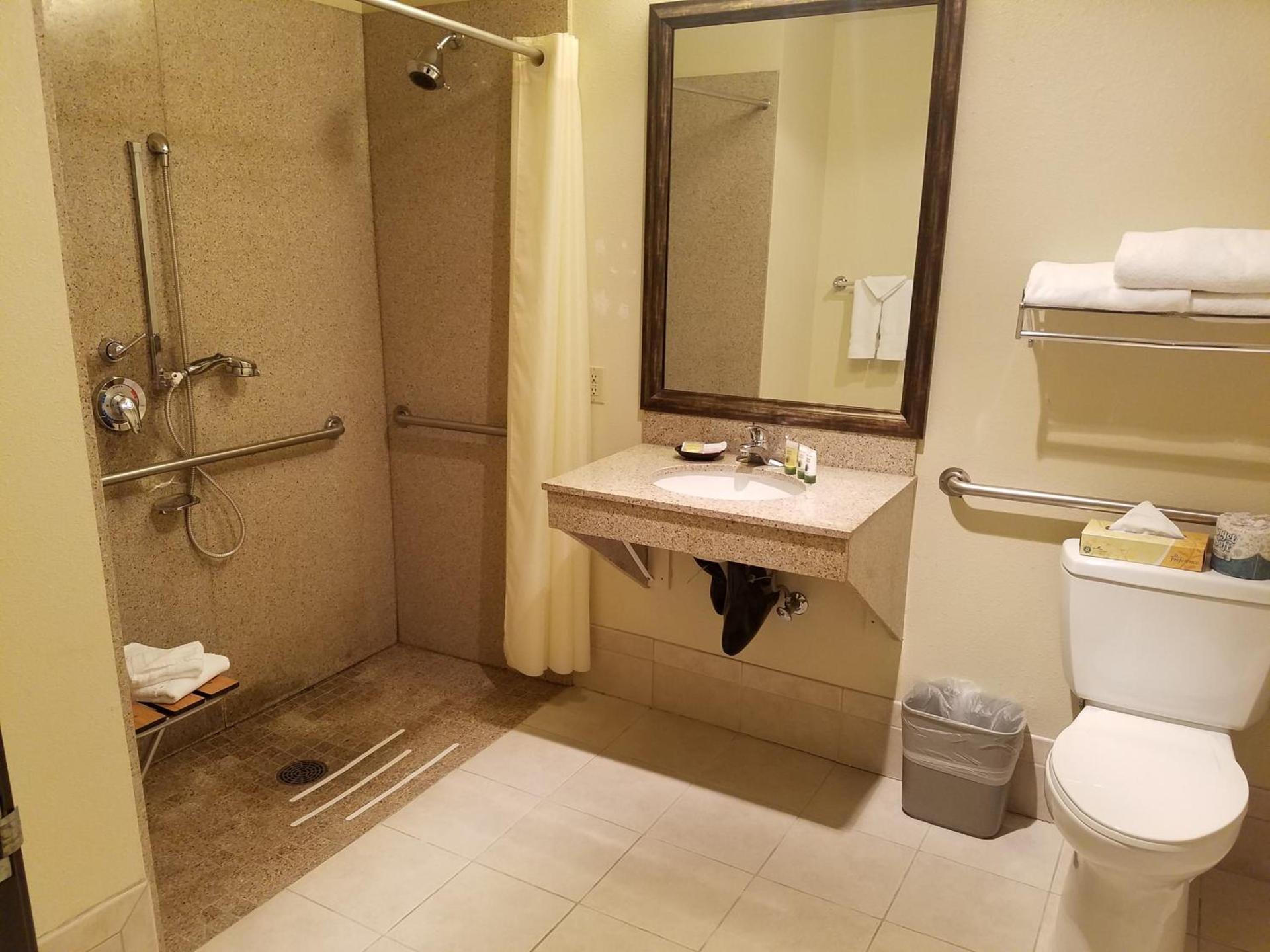 Best Western Plus Rivershore Hotel photo 60