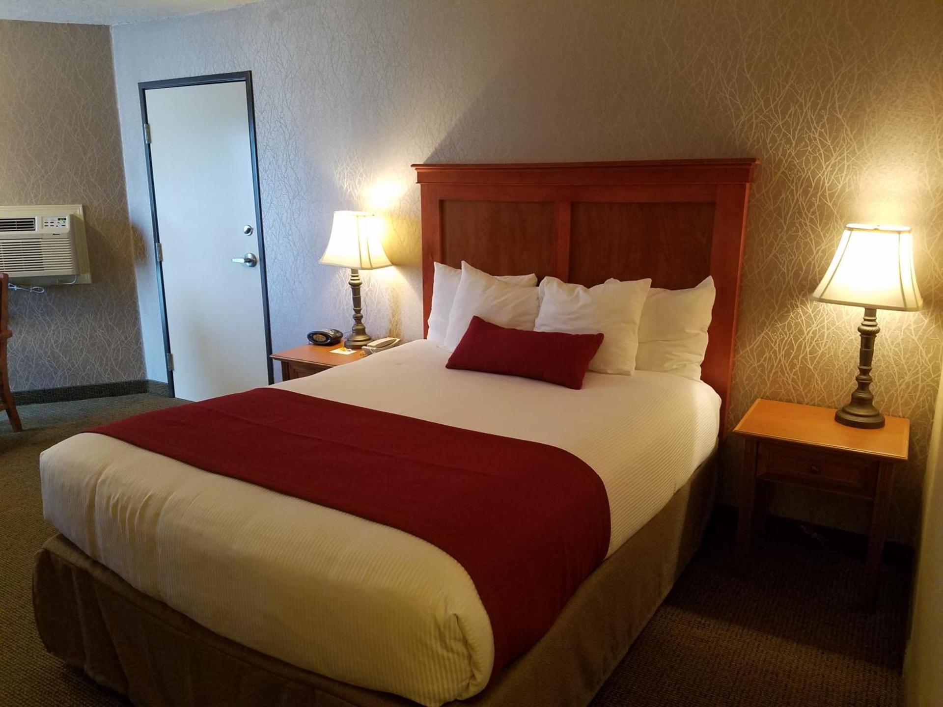 Best Western Plus Rivershore Hotel photo 59