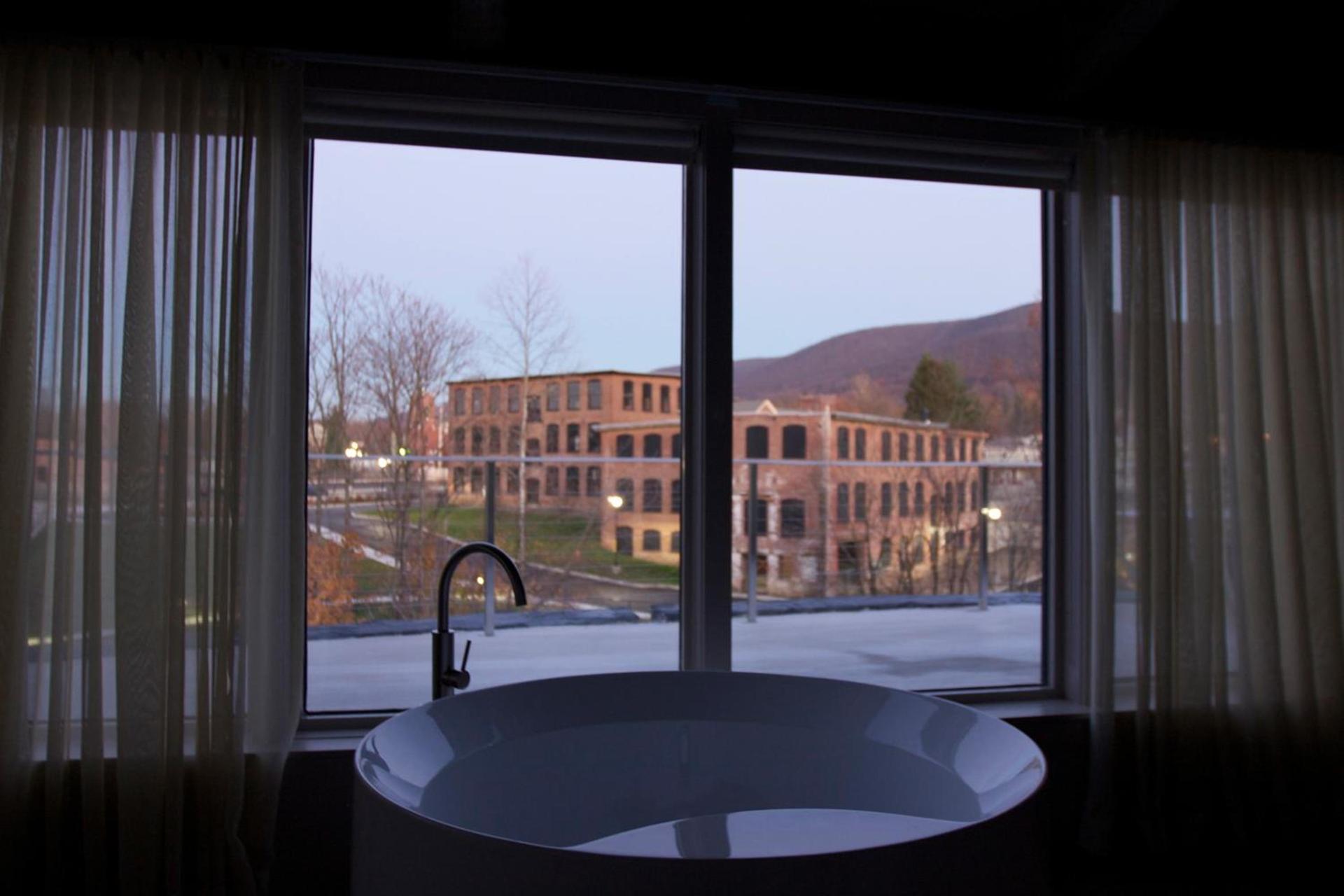 The Roundhouse photo 22