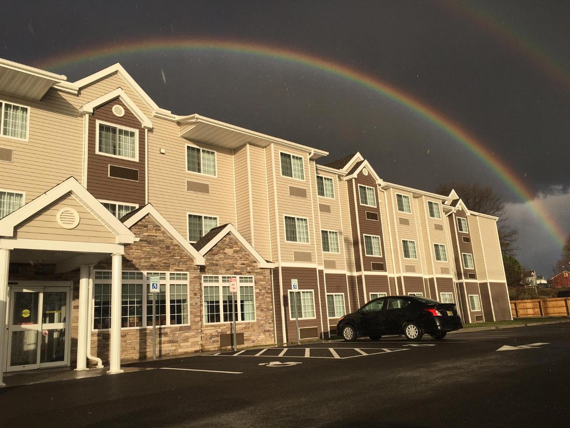 Microtel Inn & Suites by Wyndham Binghamton photo 13