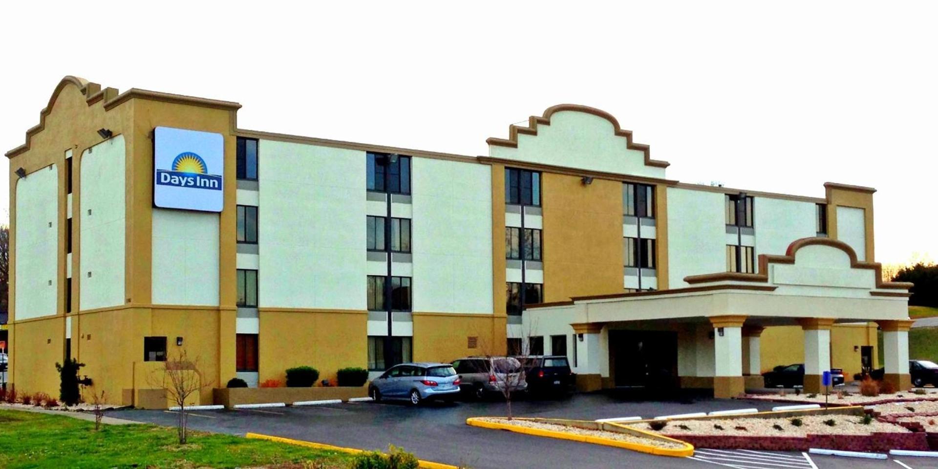 Days Inn by Wyndham Hagerstown I-70 photo 14