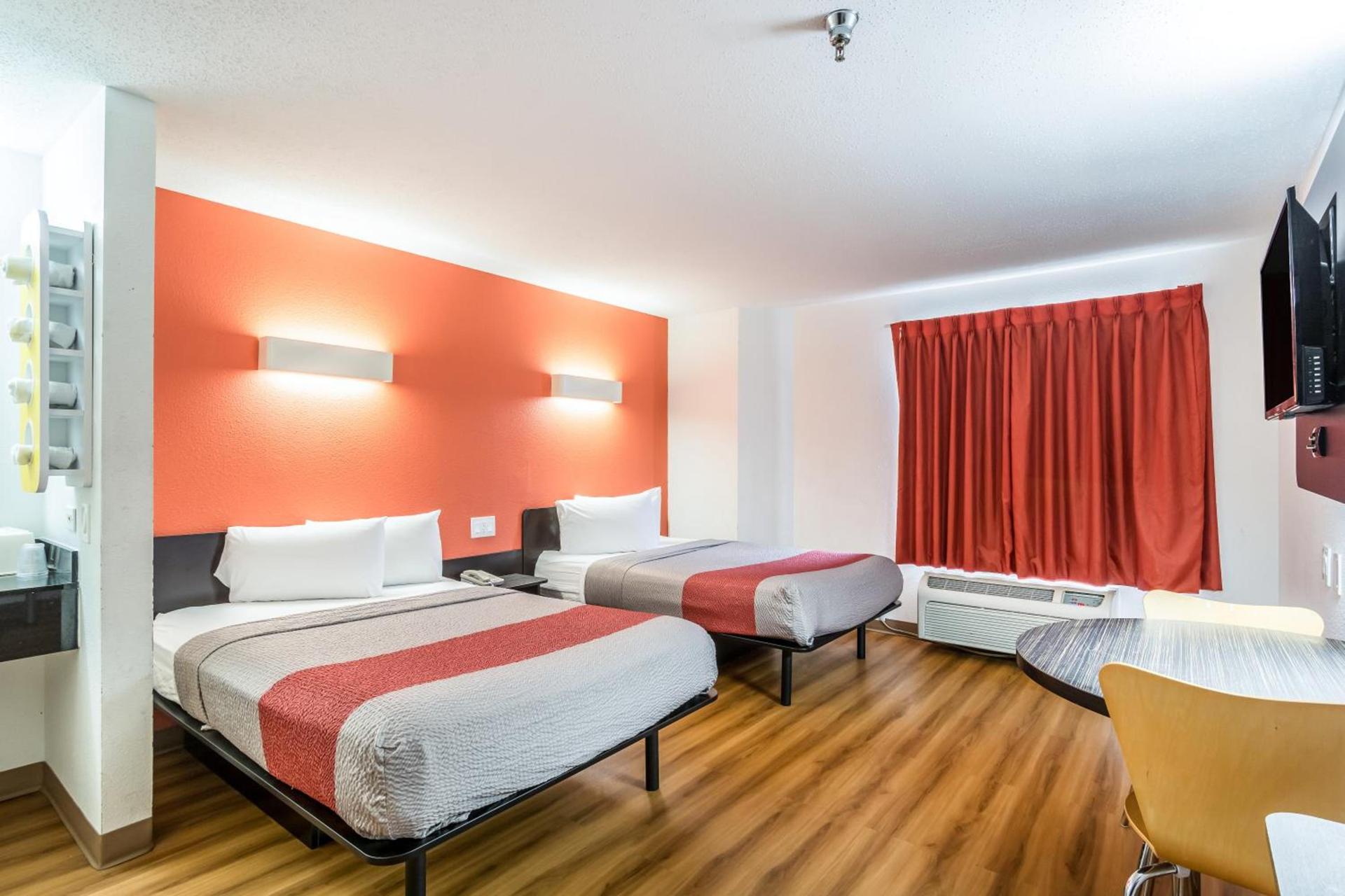 Motel 6-Harvey, IL photo 44
