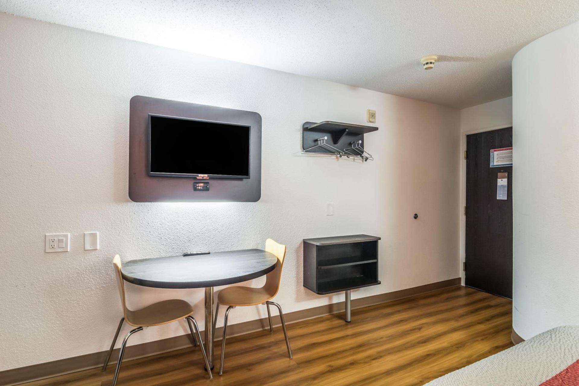 Motel 6-Harvey, IL photo 52