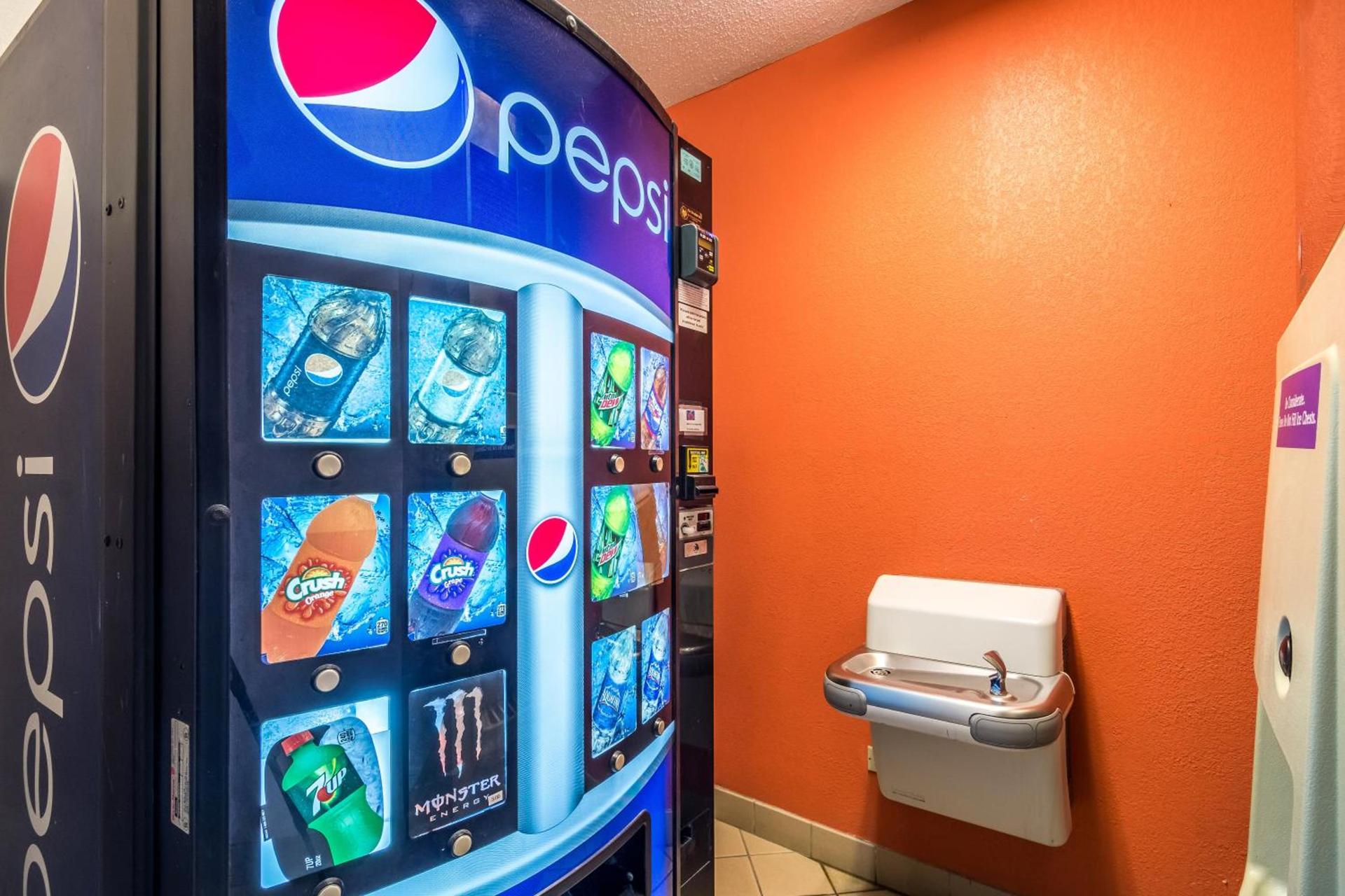 Motel 6-Harvey, IL photo 59