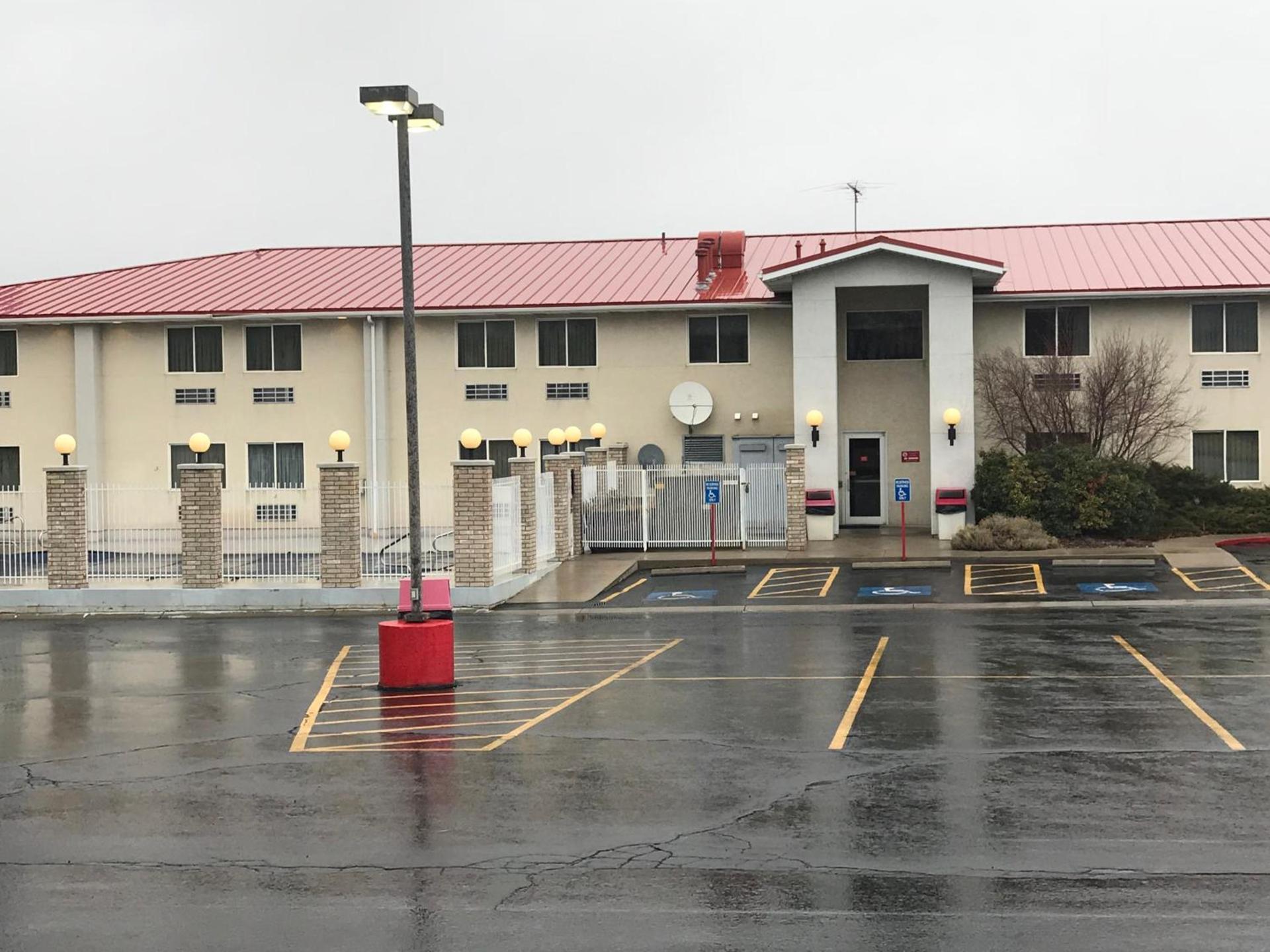Americas Best Value Inn Cedar City photo 17