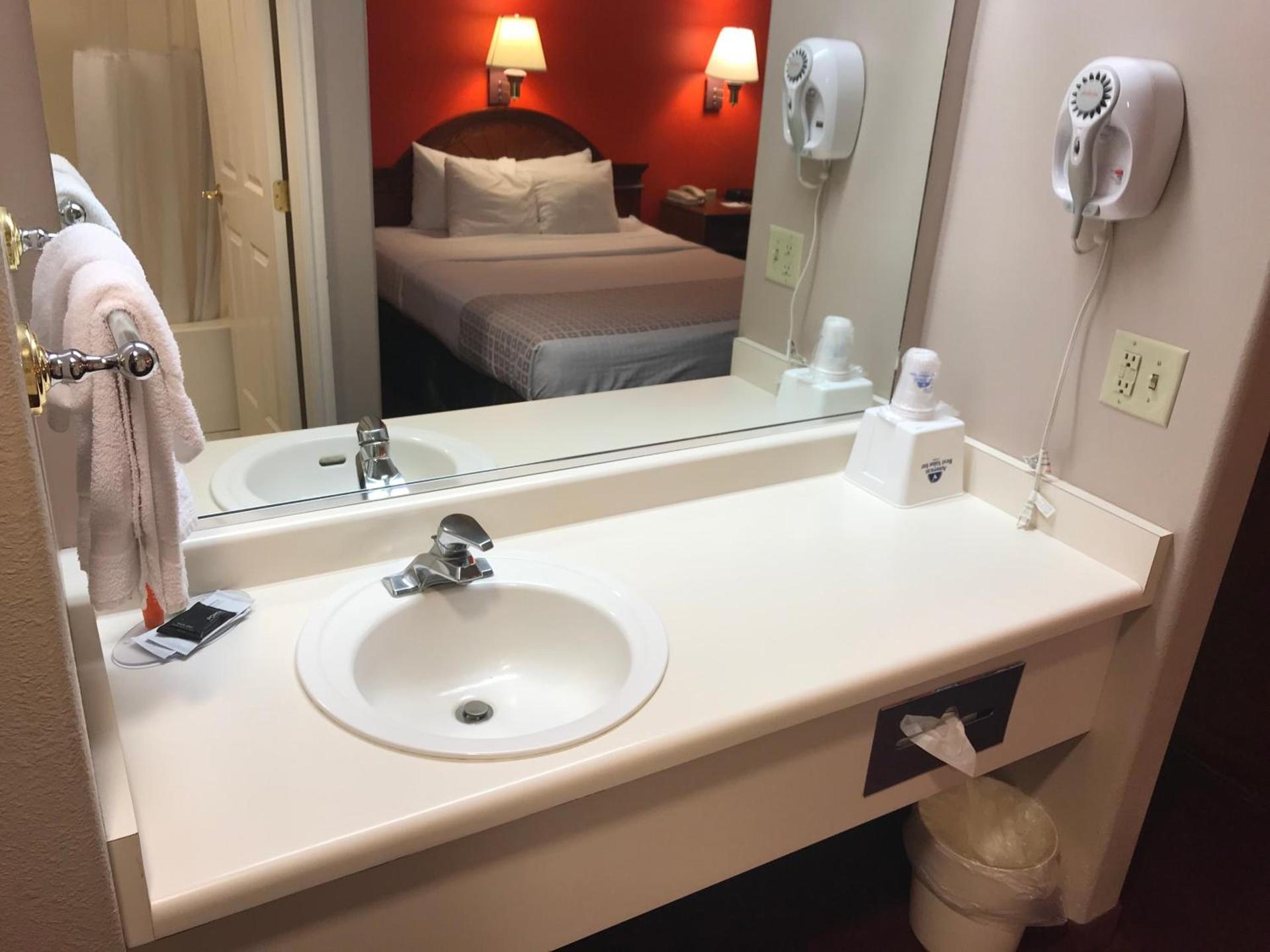 Americas Best Value Inn Cedar City photo 37