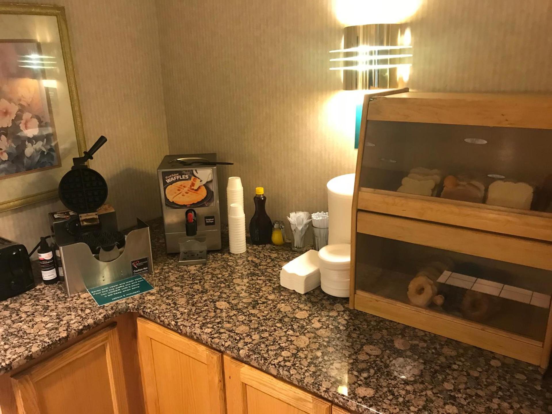 Americas Best Value Inn Cedar City photo 41