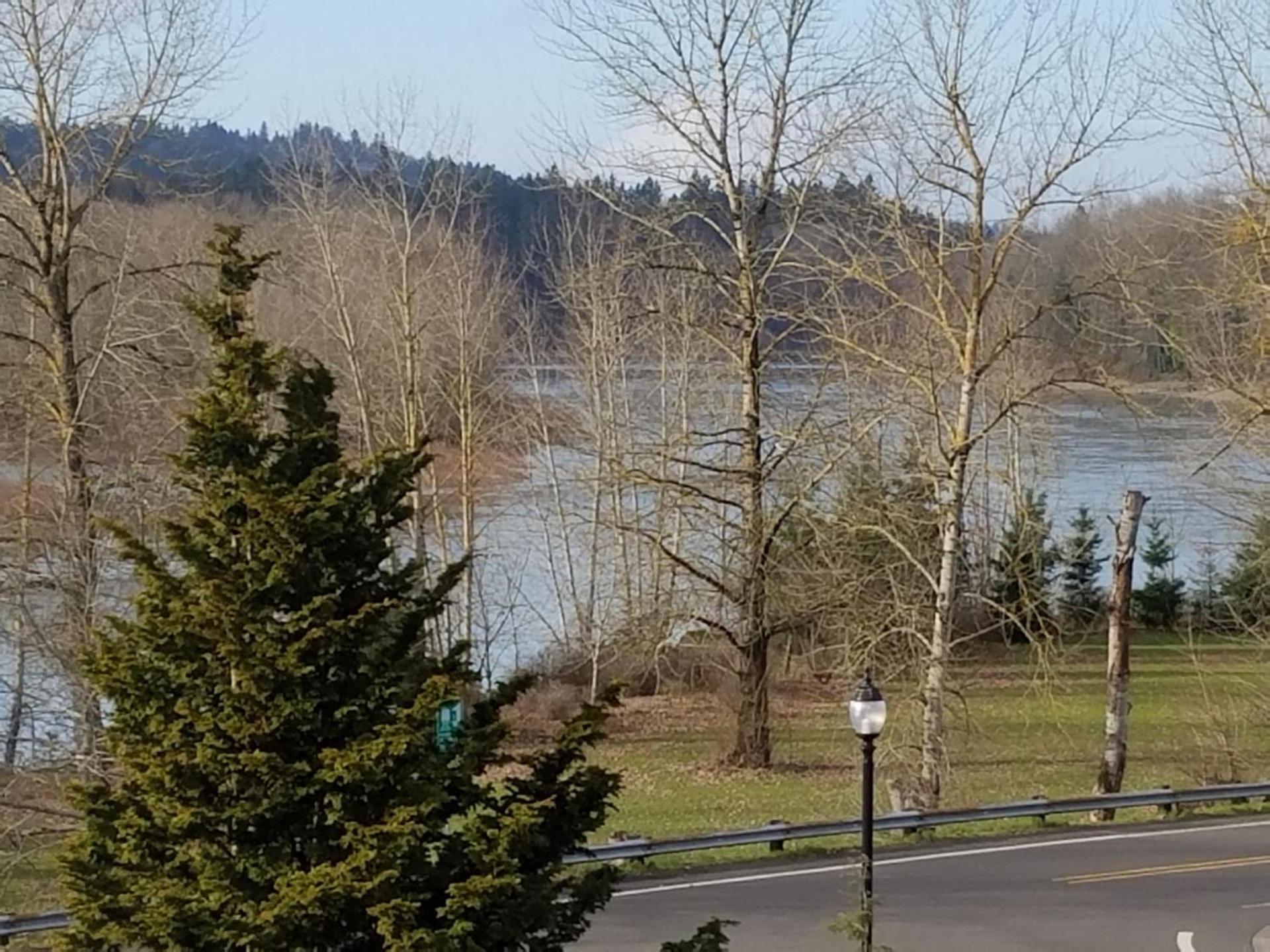 Best Western Plus Rivershore Hotel photo 44