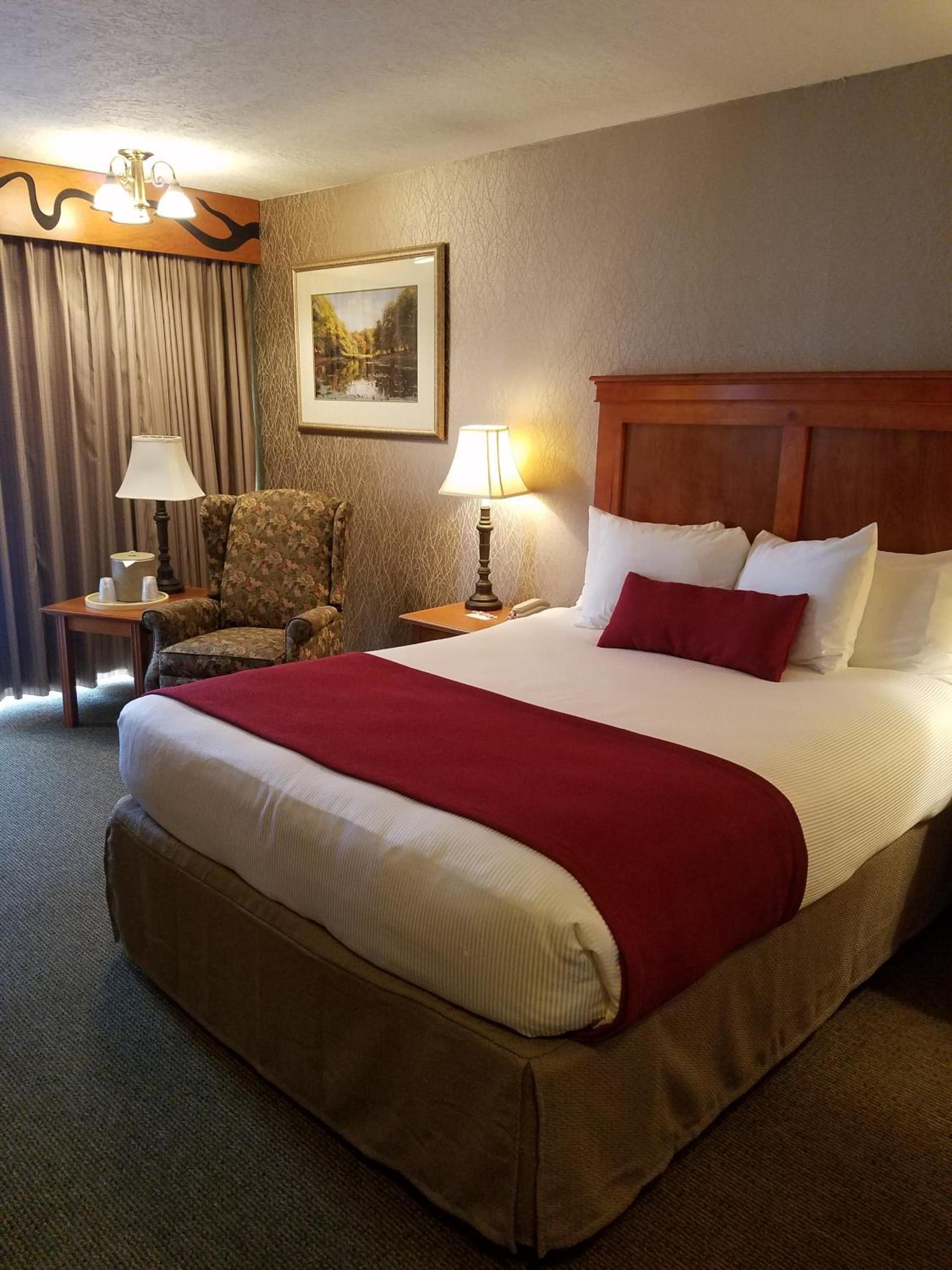 Best Western Plus Rivershore Hotel photo 43