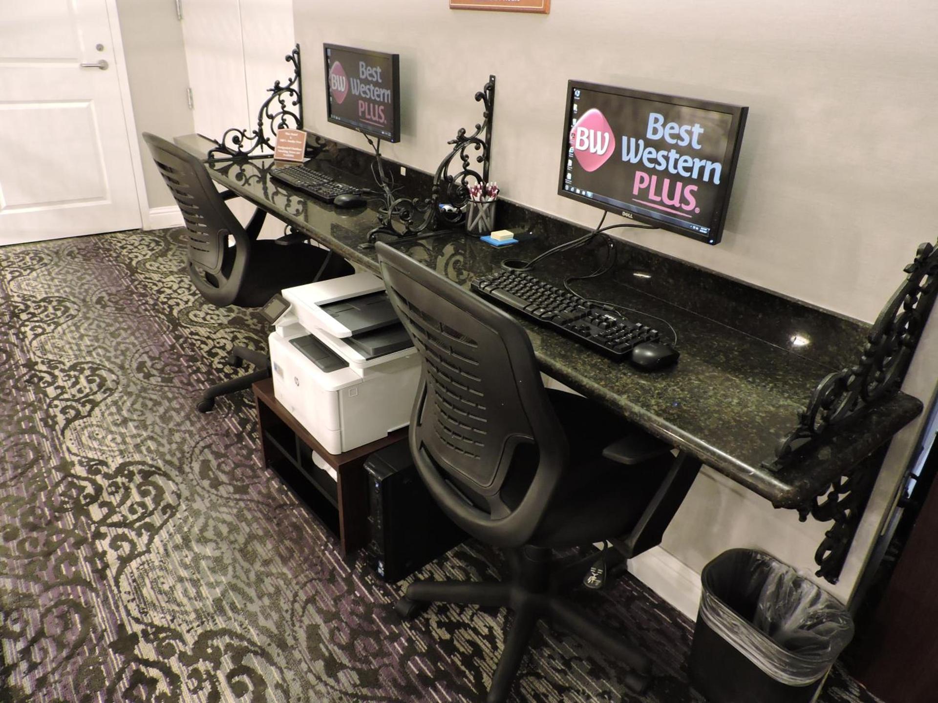 Best Western Plus St. Christopher Hotel photo 61