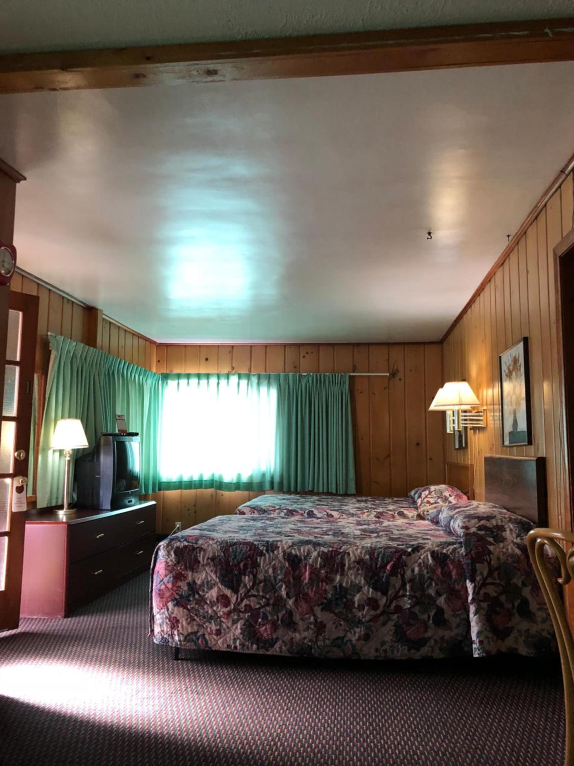 Sun N Snow Hotel photo 31