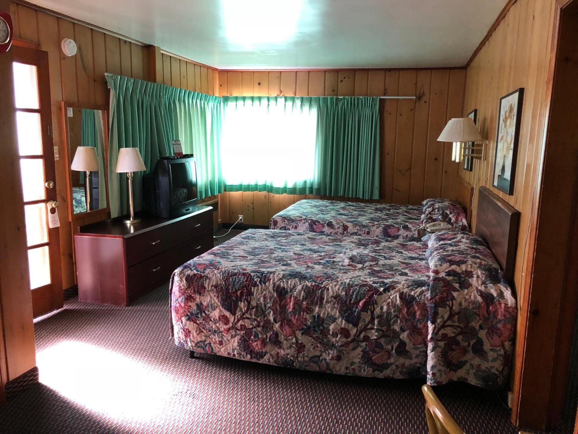 Sun N Snow Hotel photo 35