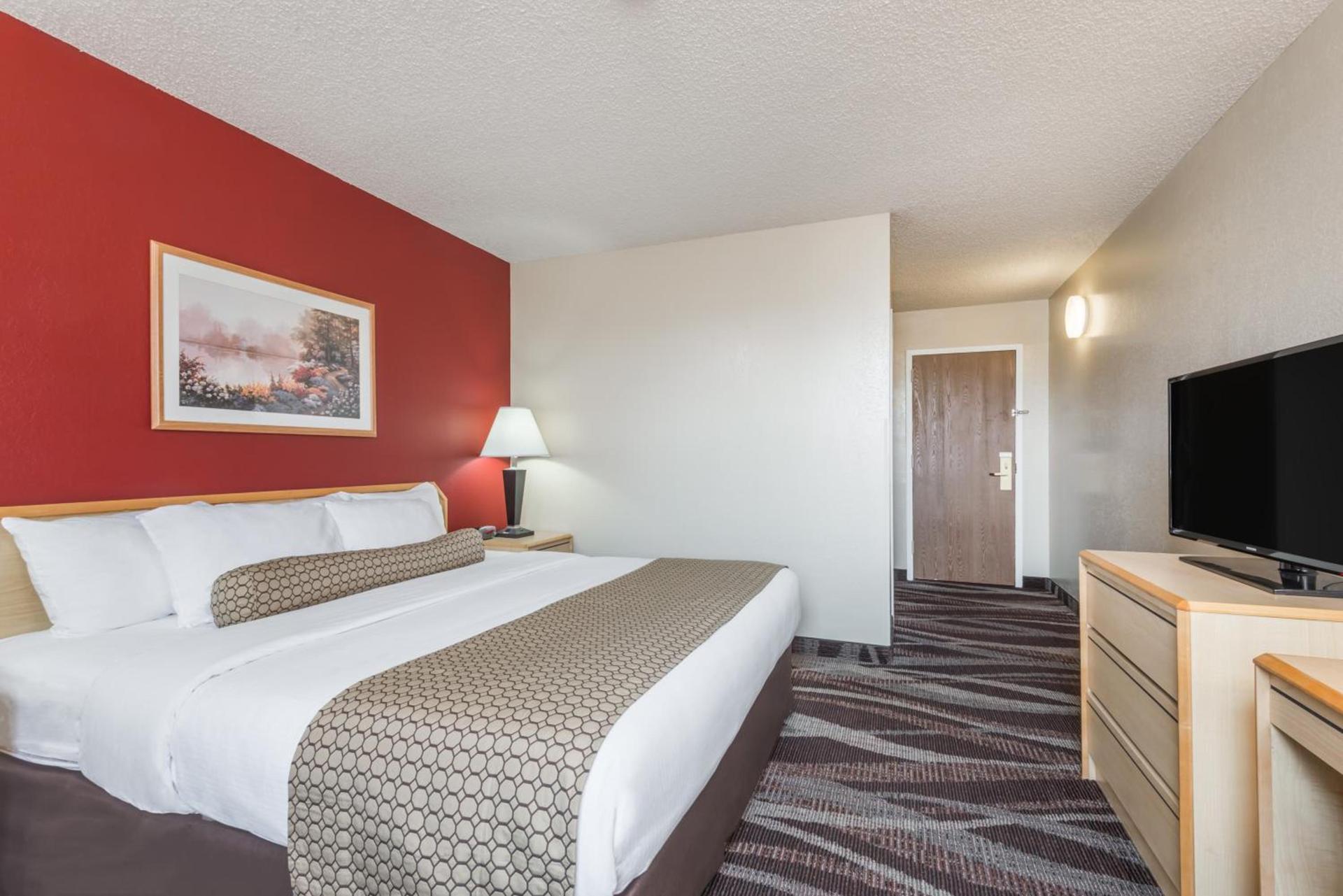 Days Inn by Wyndham Gillette photo 31