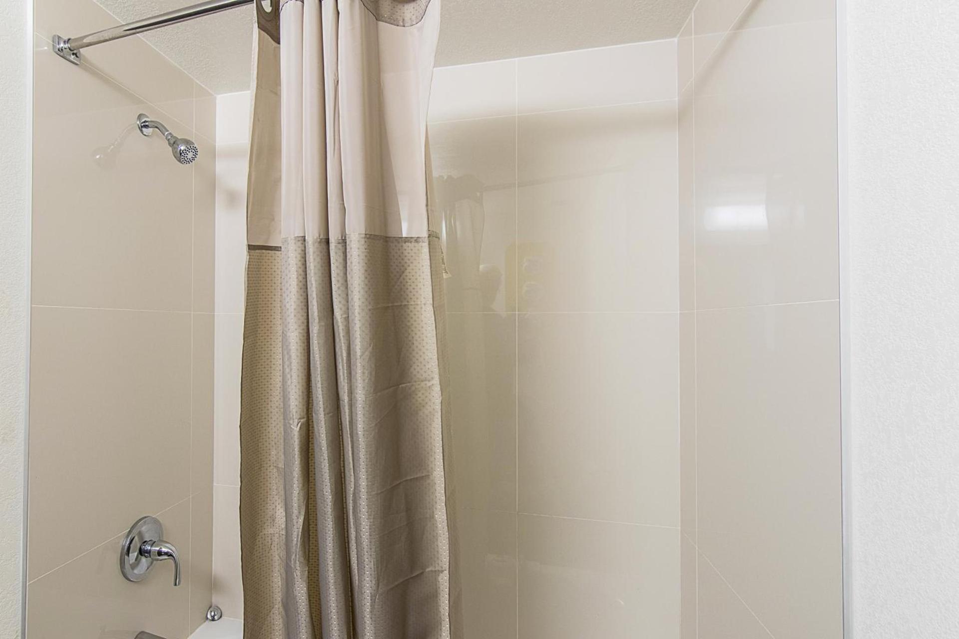 Motel 6 Atlanta GA Atlanta Airport Virginia Ave photo 73
